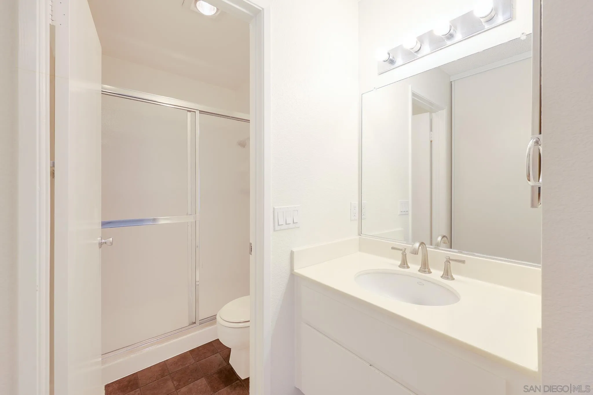 https://cdn.realtyfeed.com/cdn/127/260008081/298b097d3f51a21df692b1a8d66d3255.webp