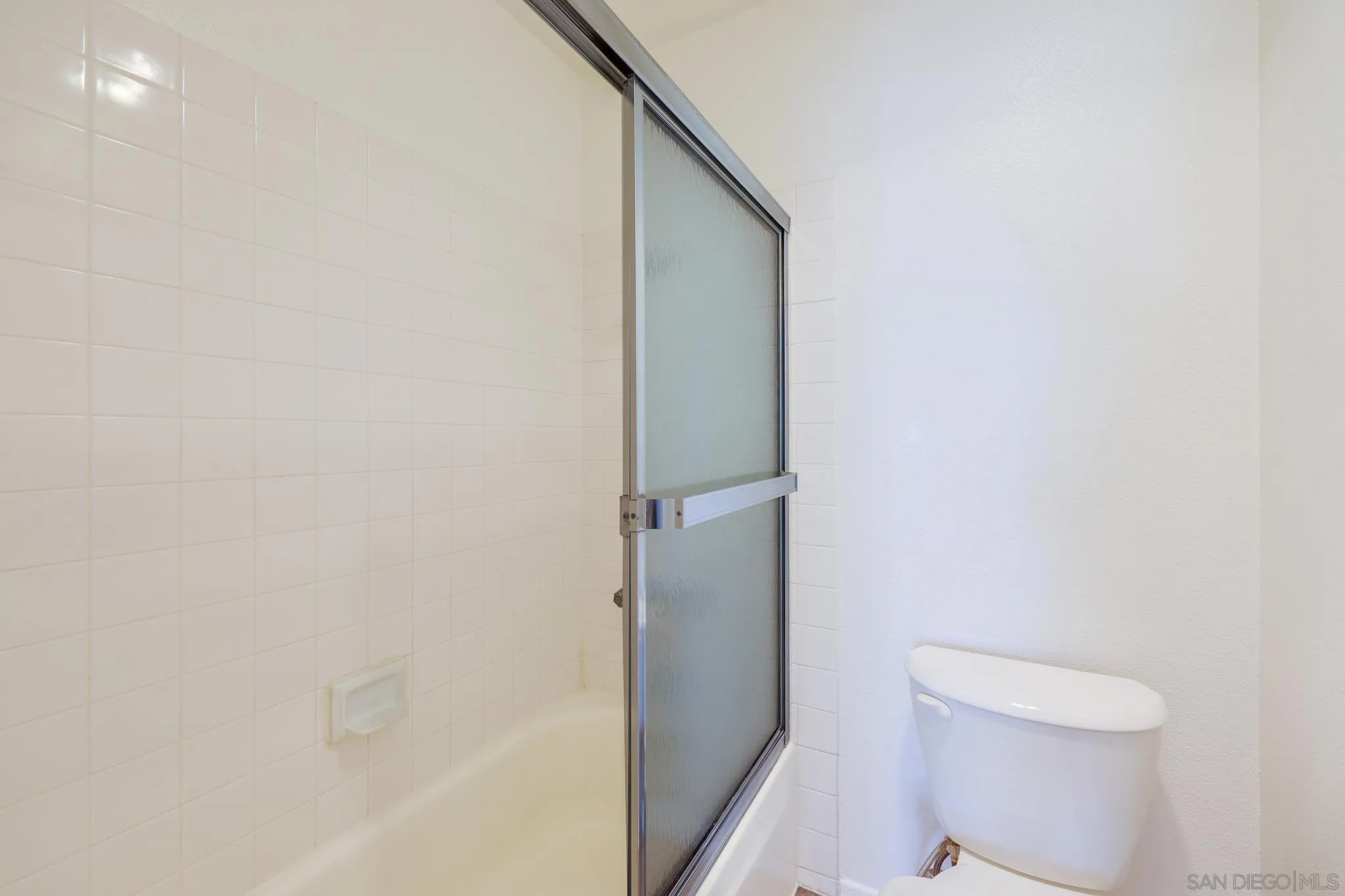 https://cdn.realtyfeed.com/cdn/127/260008081/77daae8e0a9c704d11019ebd7c5a340e.webp