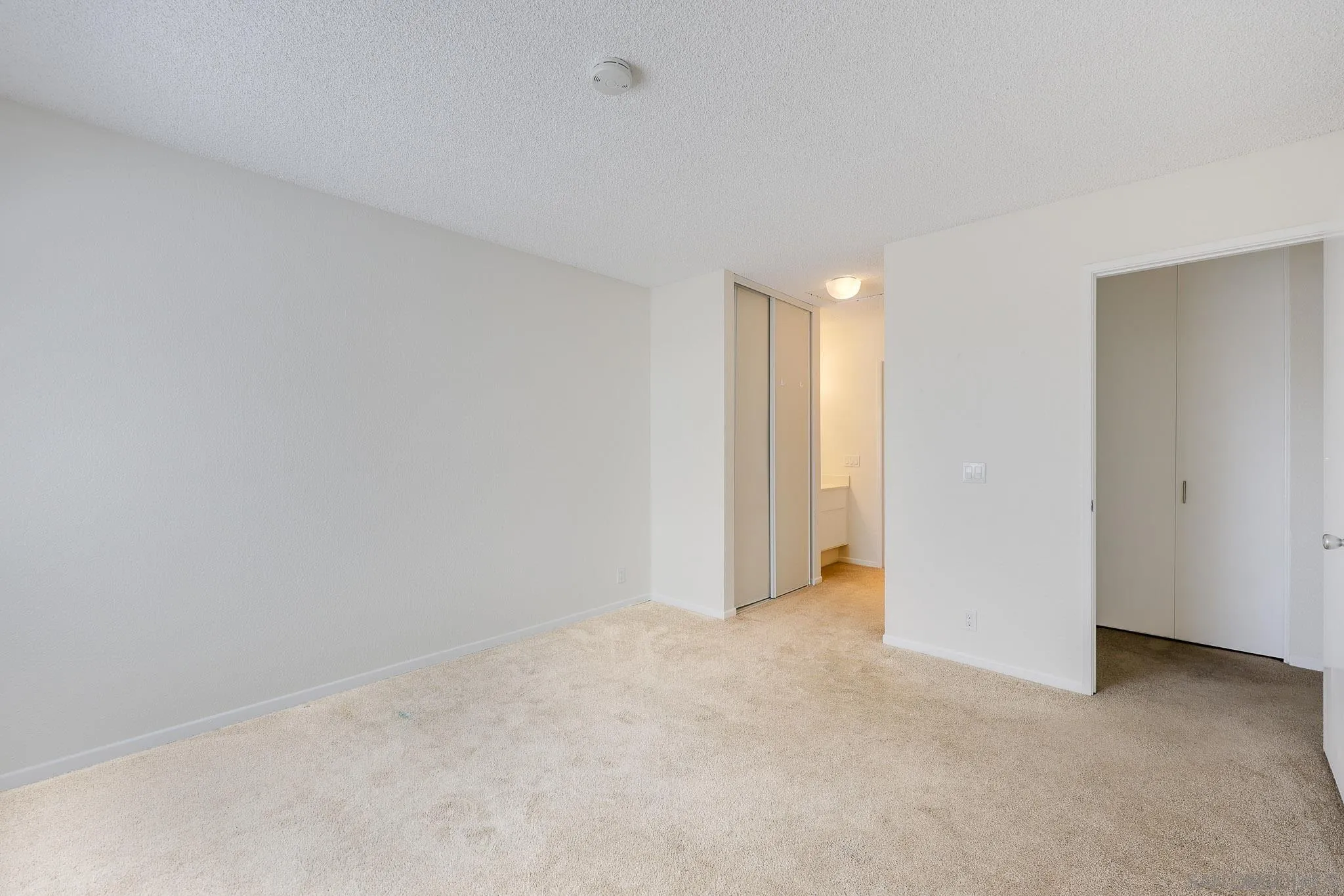 https://cdn.realtyfeed.com/cdn/127/260008081/845411e3cc163c537fa4a0f4dfb053d7.webp