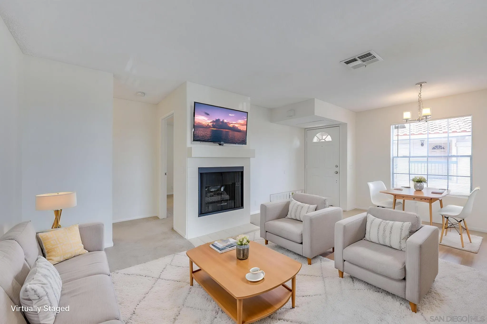 https://cdn.realtyfeed.com/cdn/127/260008081/f662a99079fa9319bc106b354e98e80f.webp