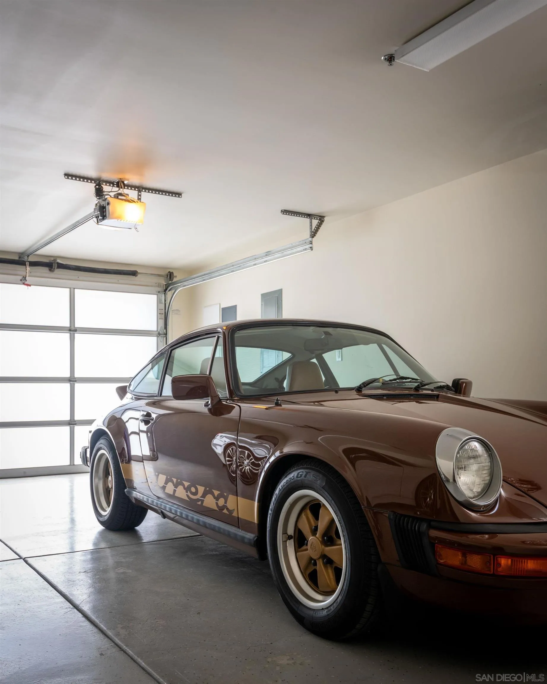 Photo #33: 260008083 Listing: Photo #33