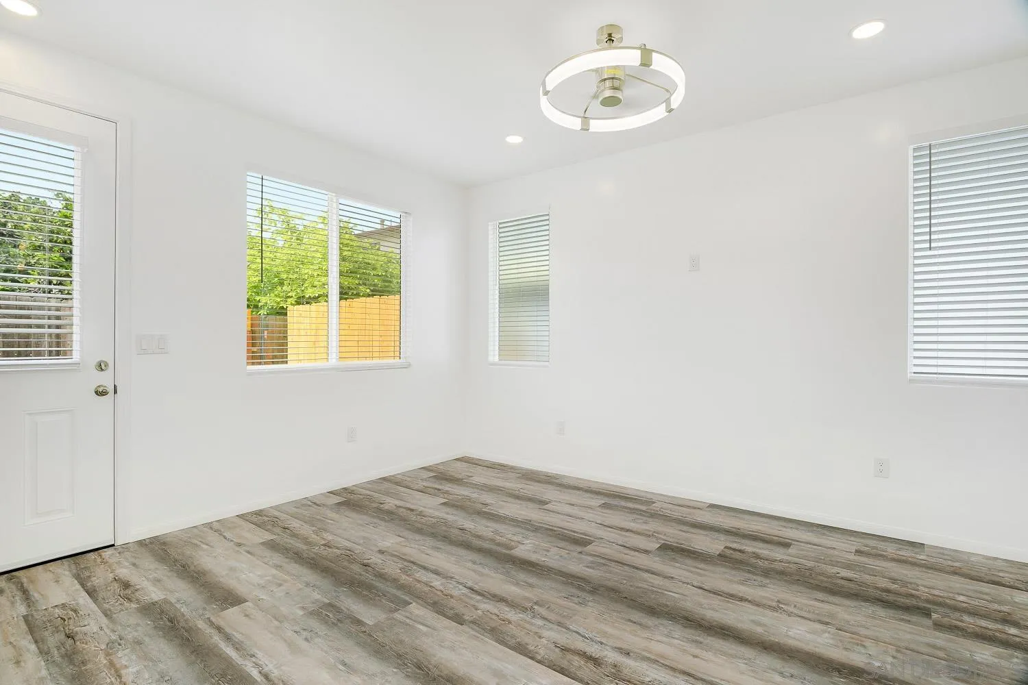 2077 Grove Ave, San Diego, CA, 92154