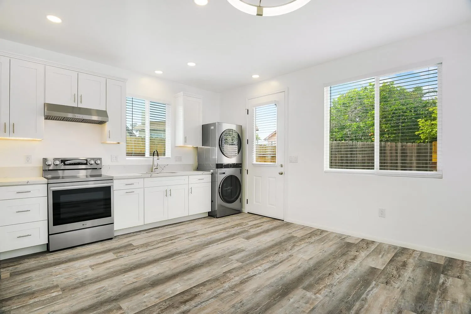 2077 Grove Ave, San Diego, CA, 92154