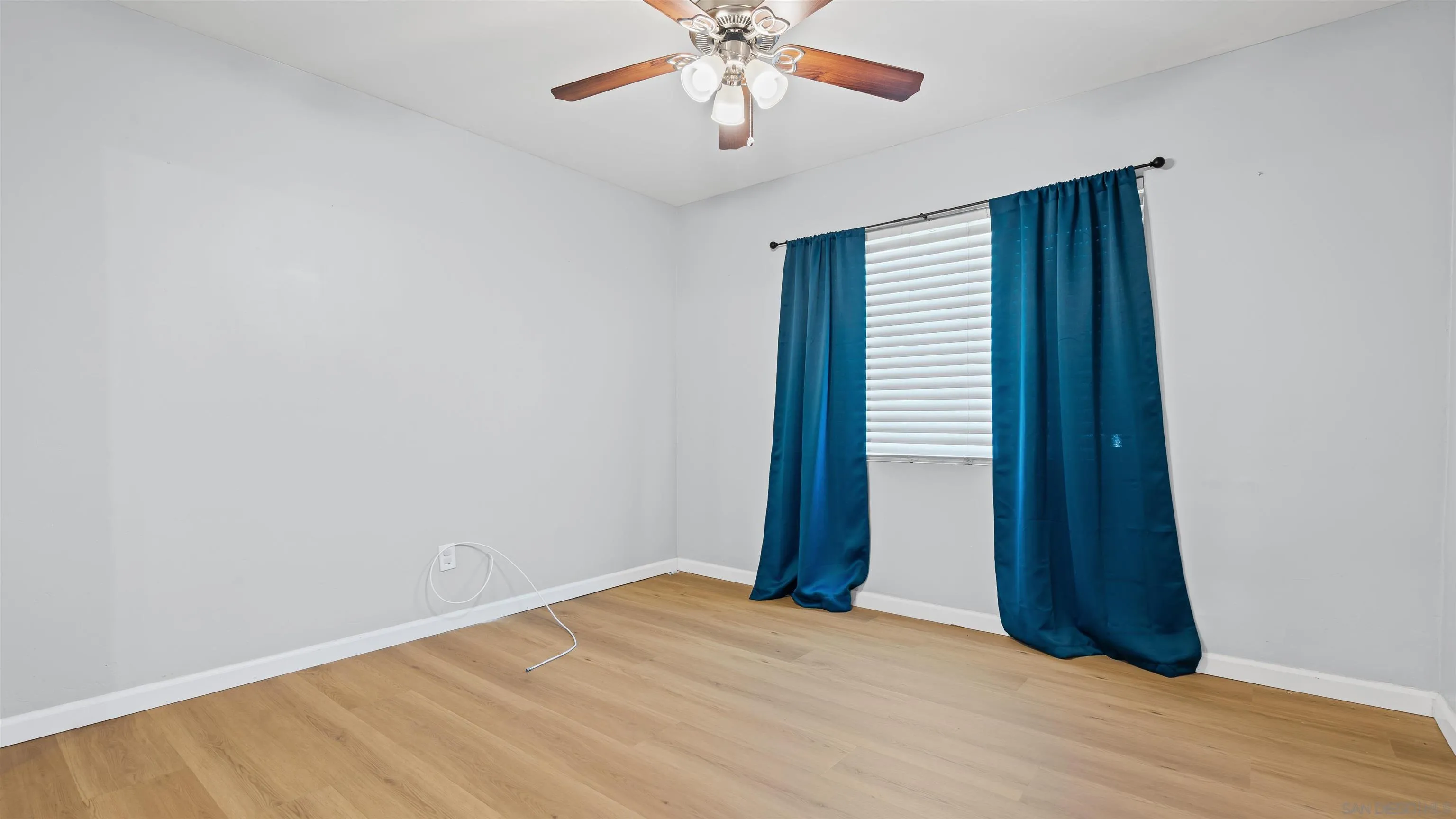 https://cdn.realtyfeed.com/cdn/127/260008093/7e927618c1dd0f143e4ab5fbccee0fd4.webp