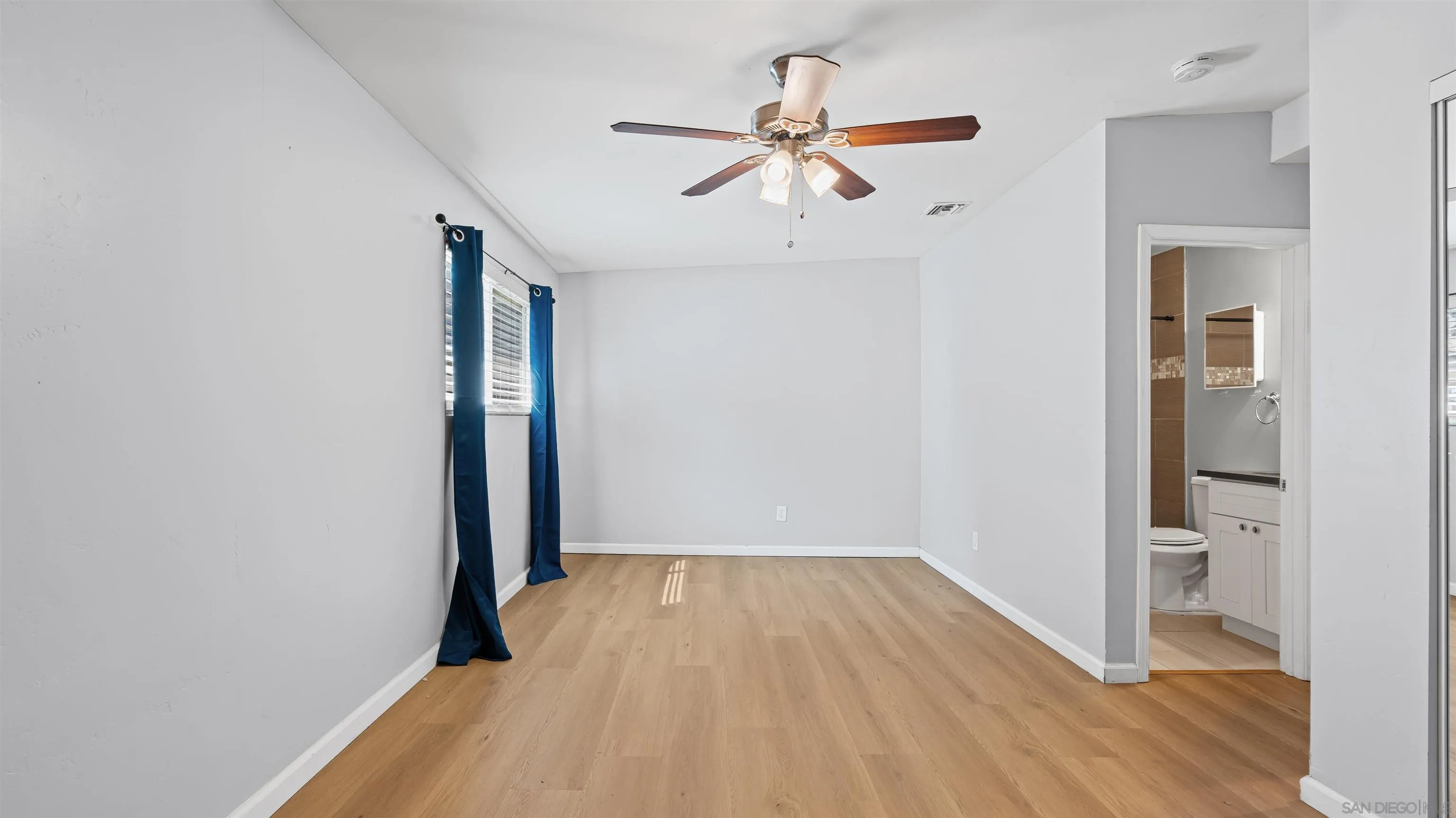 https://cdn.realtyfeed.com/cdn/127/260008093/eaf35034c698b055477c1781518af48a.webp
