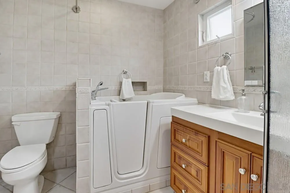 https://cdn.realtyfeed.com/cdn/127/260008095/9d83c1466180add29aa996e89623cbbb.webp