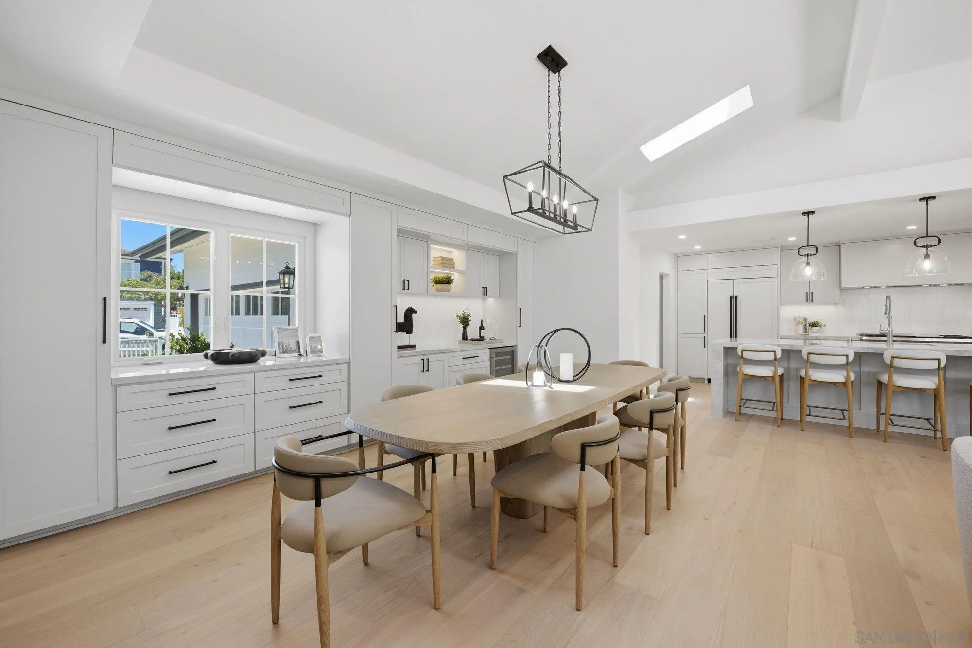 https://cdn.realtyfeed.com/cdn/127/260008097/bfc78fd791ac4961f7bcc5185a932a0d.webp