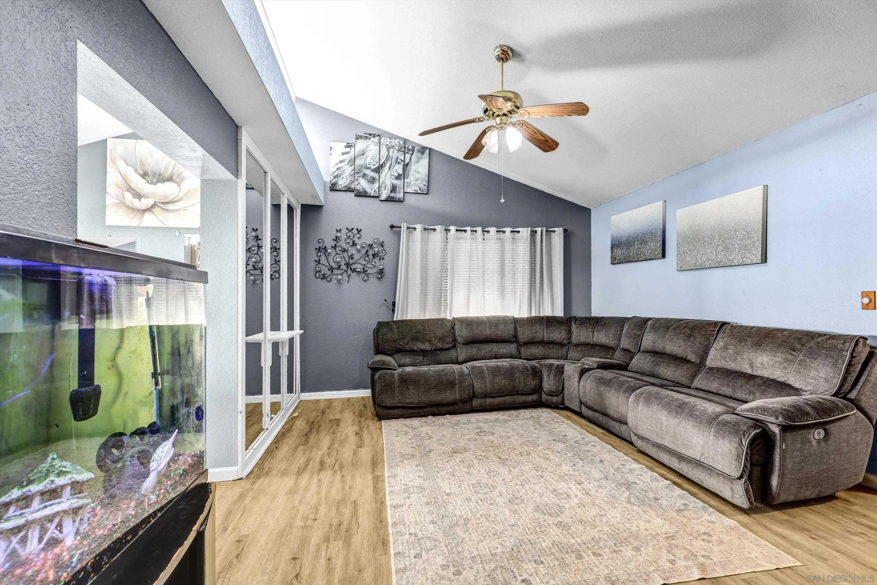 https://cdn.realtyfeed.com/cdn/127/260008098/bde9ae685da16f44078f271b5839d898.webp