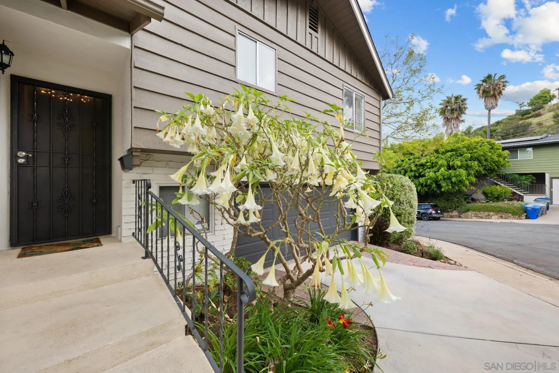https://cdn.realtyfeed.com/cdn/127/260008101/992e3172d18cb454061a44134c7b412c.webp