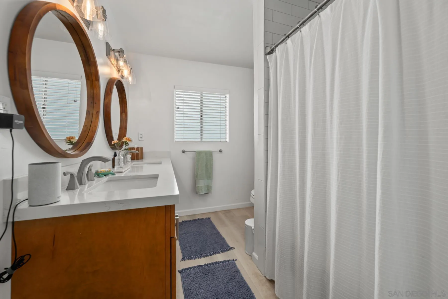 https://cdn.realtyfeed.com/cdn/127/260008101/c972f5a2e3a3e34051a59ec9c4342fcf.webp