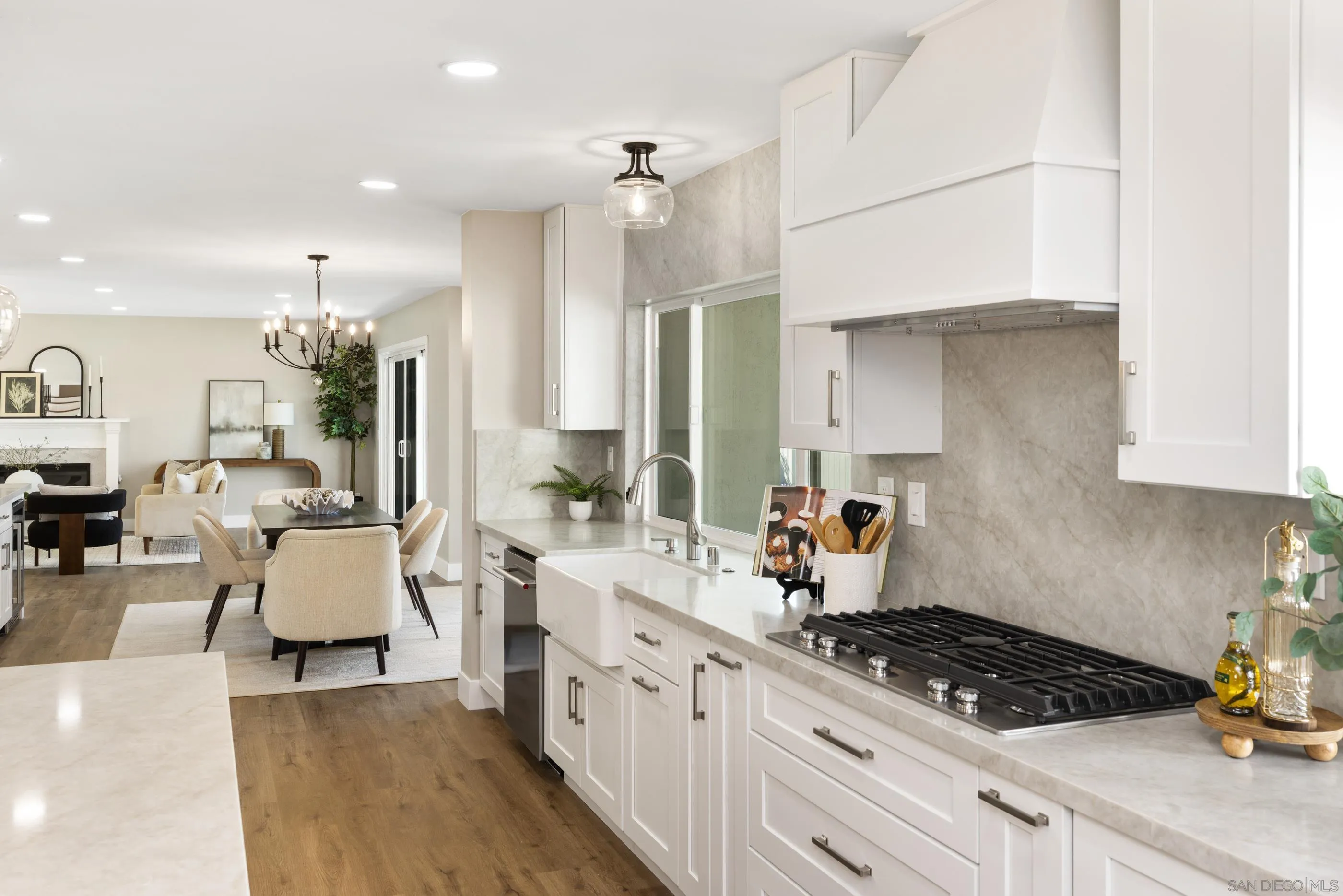 https://cdn.realtyfeed.com/cdn/127/260008104/104cfe0786e837f4cea3d0334b85c15a.webp