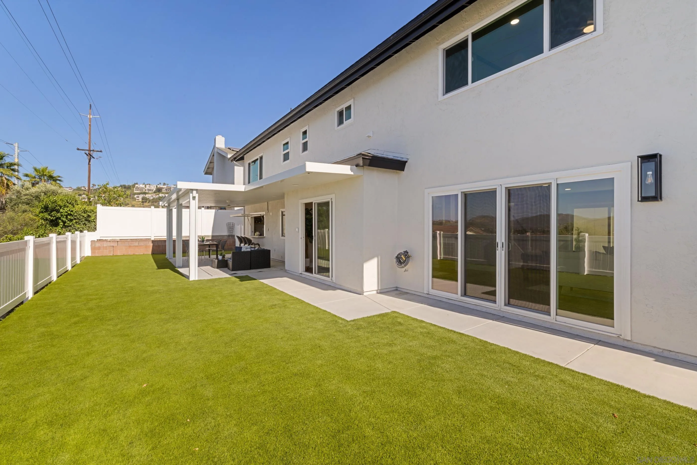https://cdn.realtyfeed.com/cdn/127/260008104/2d186393e1888e740dbf5bcc4322e8e1.webp