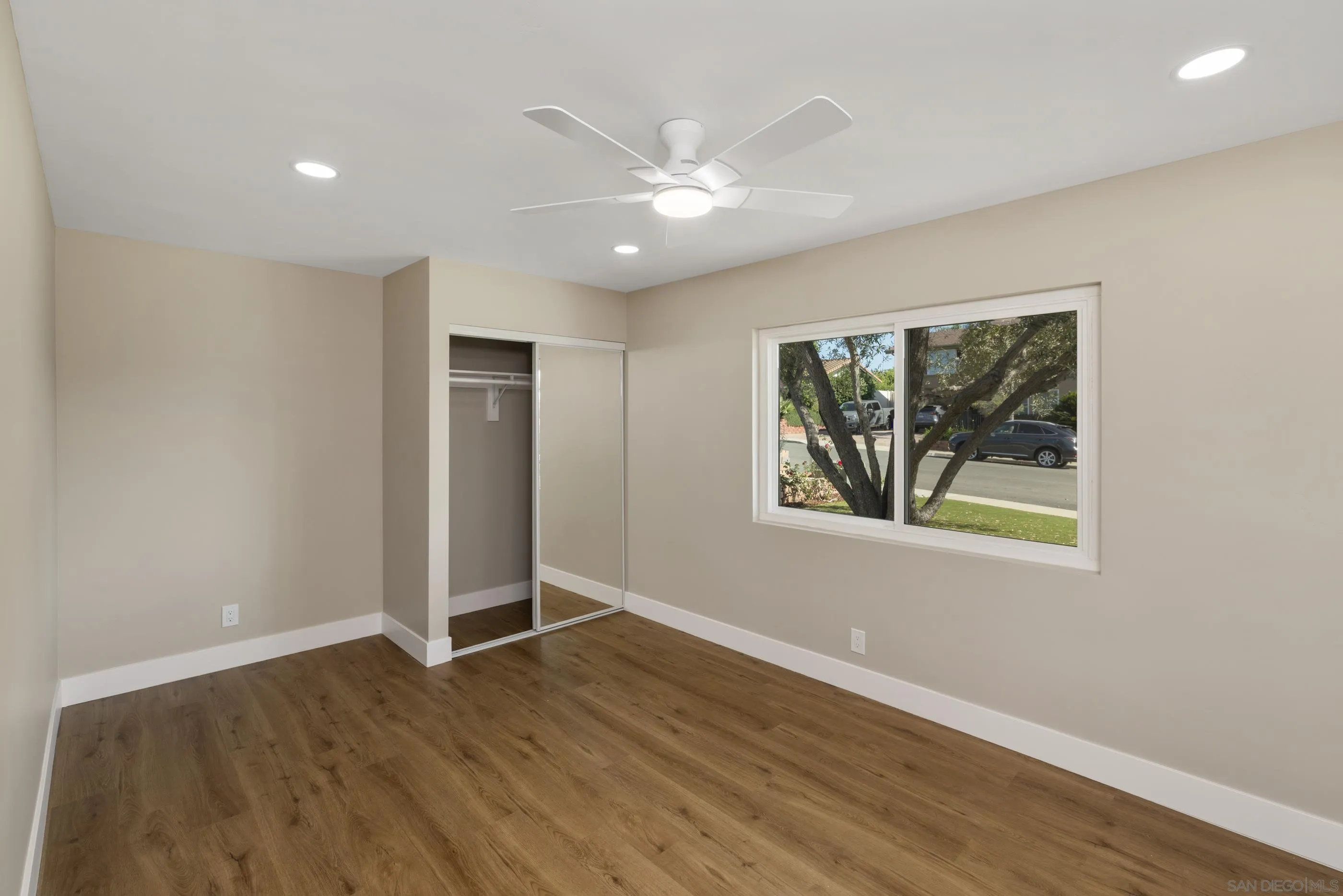 https://cdn.realtyfeed.com/cdn/127/260008104/4069e38fc3e77d3b9be2500df1c32a45.webp