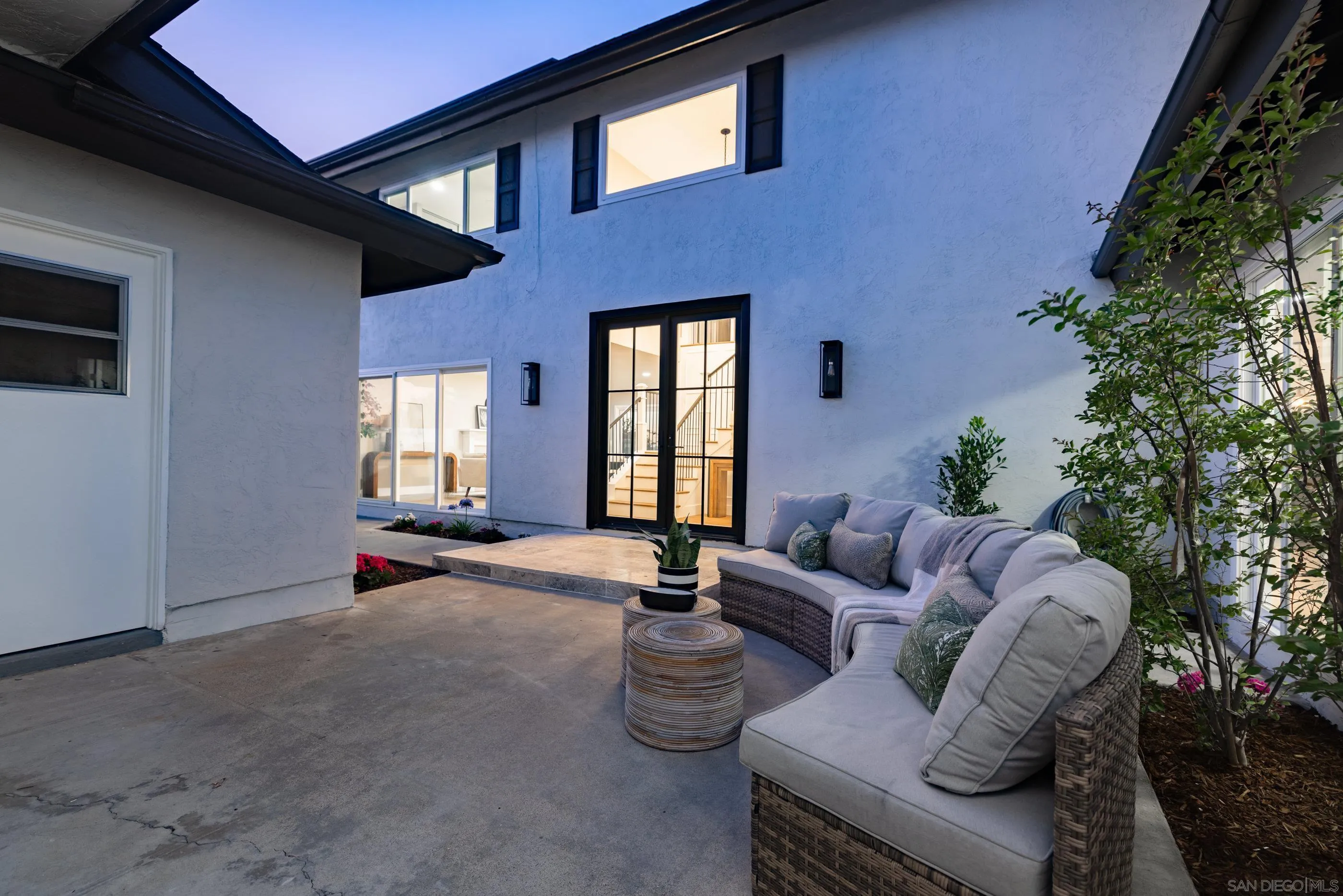 https://cdn.realtyfeed.com/cdn/127/260008104/703b42e85ecd6d48f3fad8223fb95be6.webp