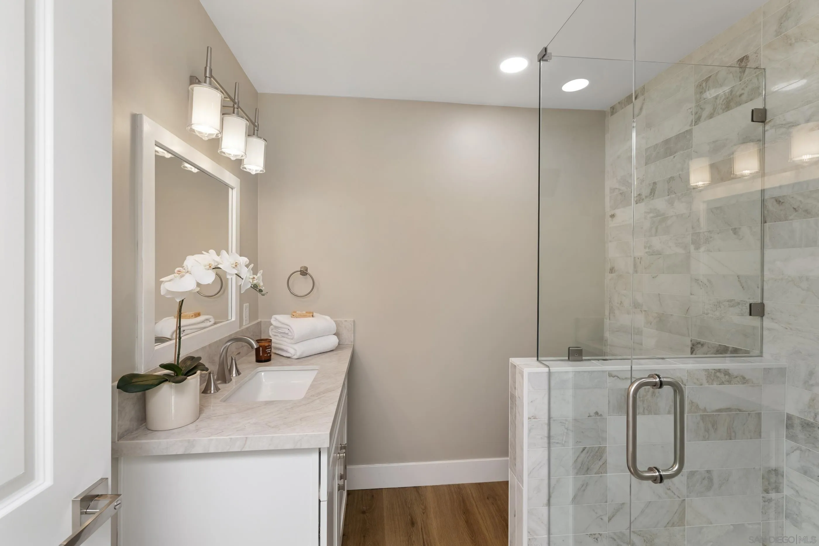 https://cdn.realtyfeed.com/cdn/127/260008104/78354ce2aee23322392fb4f00676f10d.webp