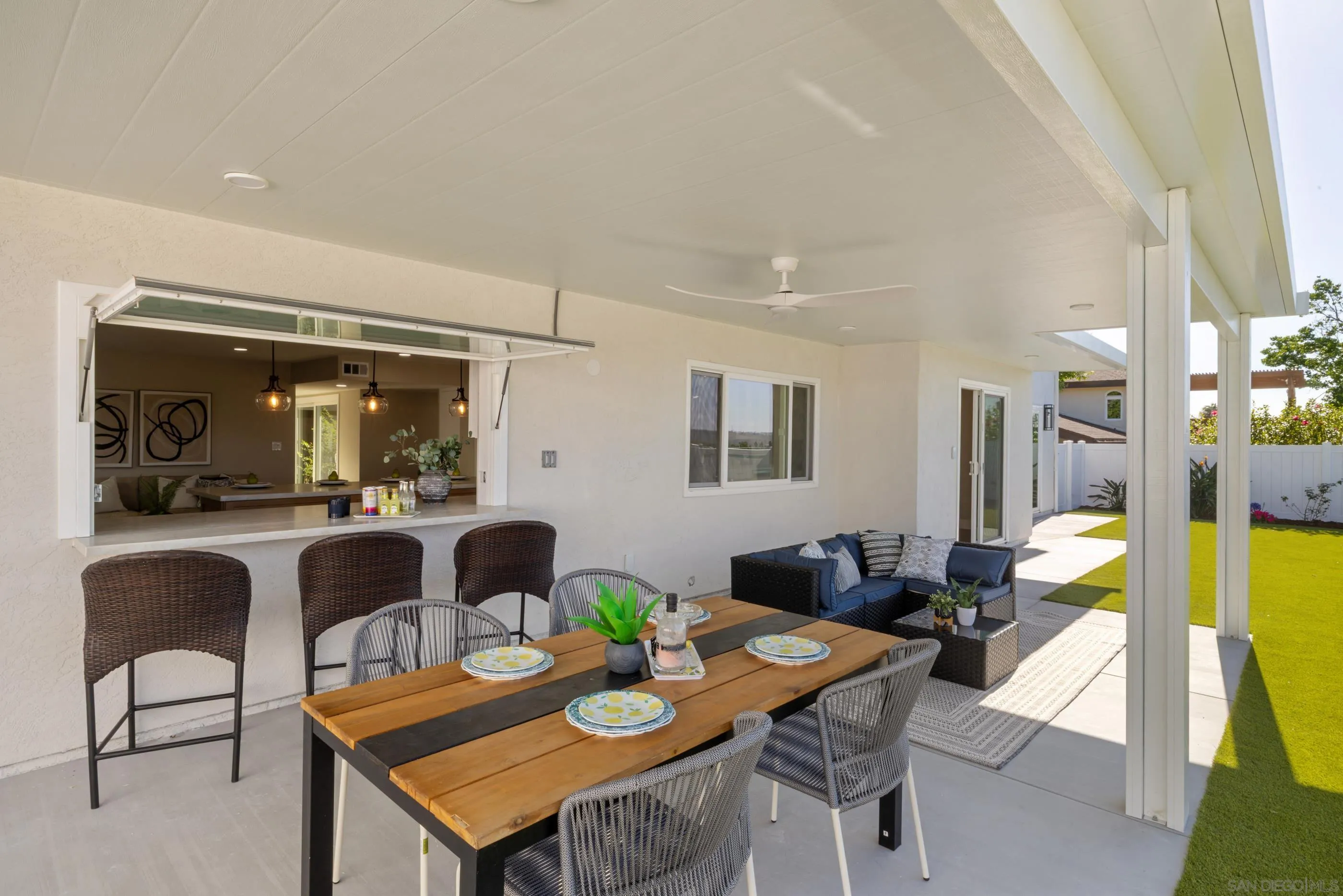 https://cdn.realtyfeed.com/cdn/127/260008104/9859e88b05ab4f61371775abde187293.webp
