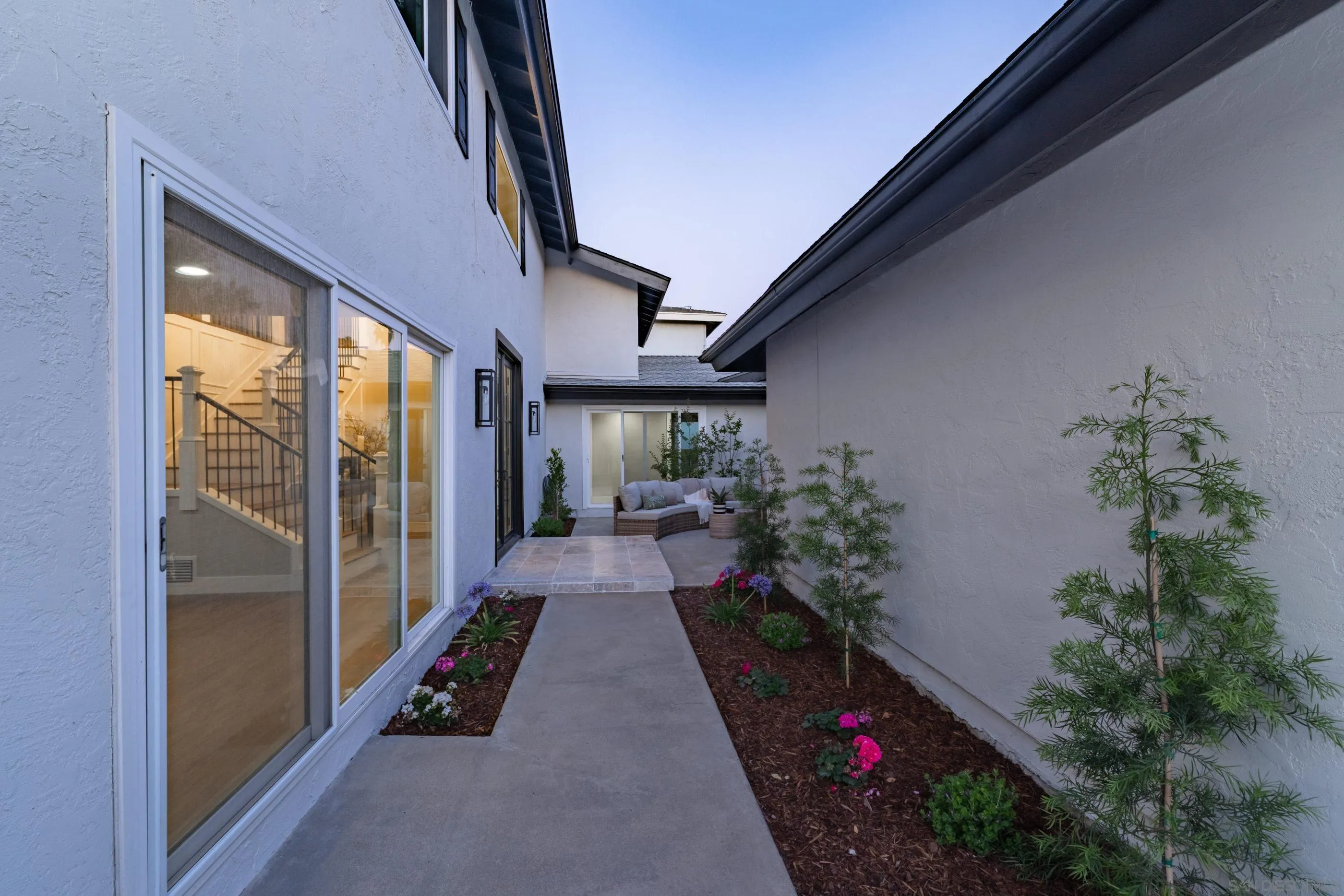 https://cdn.realtyfeed.com/cdn/127/260008104/9c12ddd480126f8e74078d74d775ee49.webp