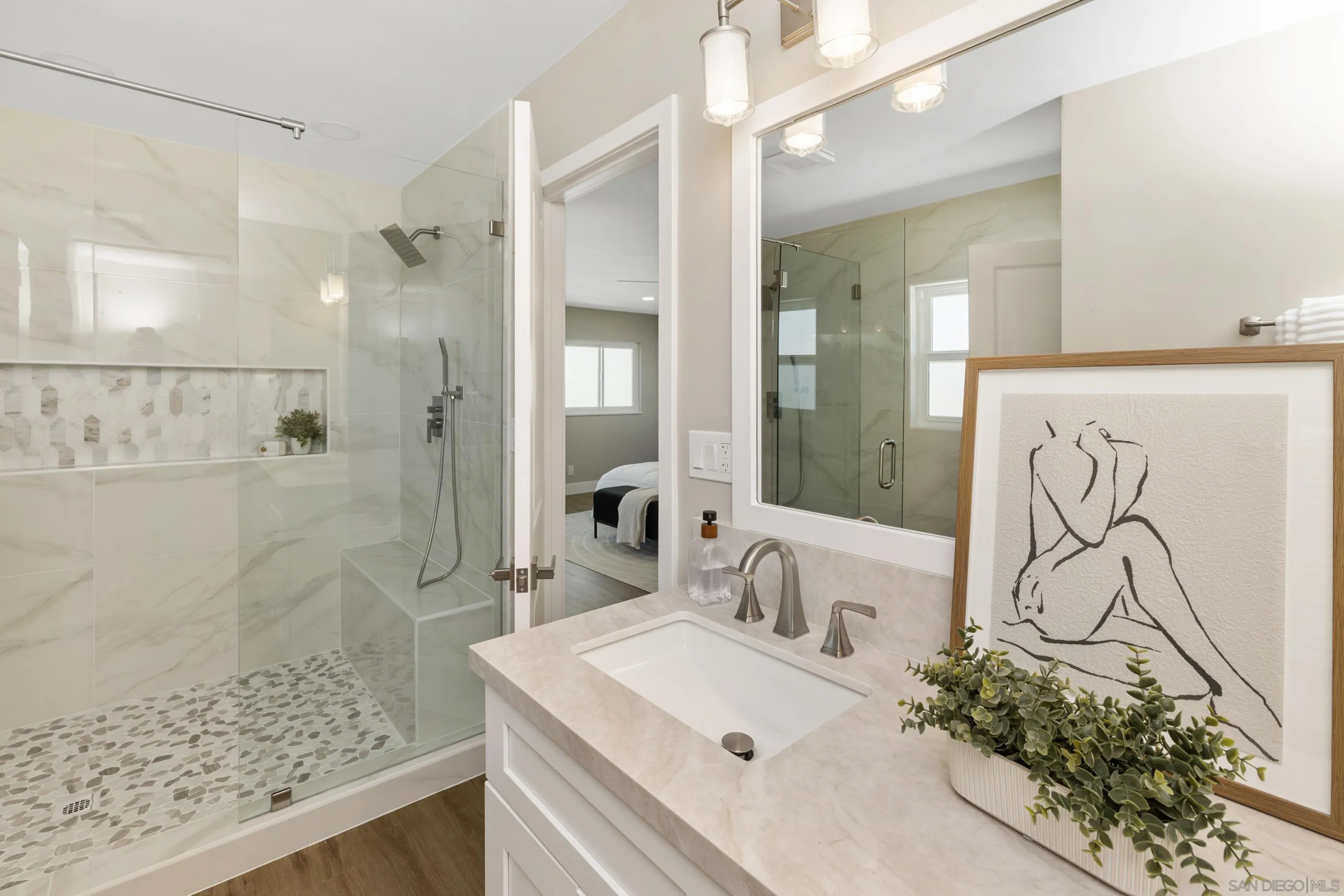 https://cdn.realtyfeed.com/cdn/127/260008104/bb08d353619de5522df22ab476114028.webp