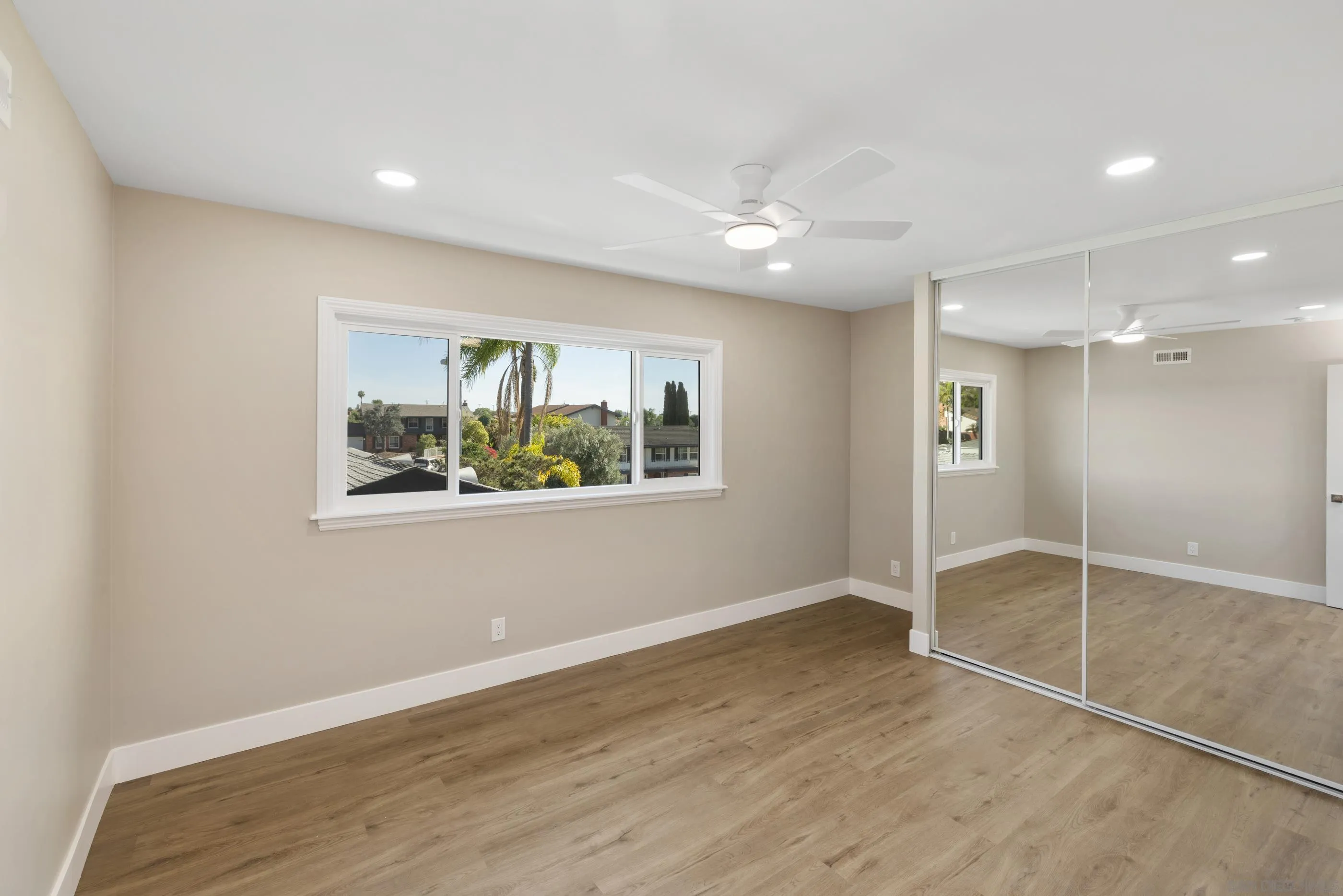 https://cdn.realtyfeed.com/cdn/127/260008104/ec31c107d85044282ea781a51c37dcf9.webp