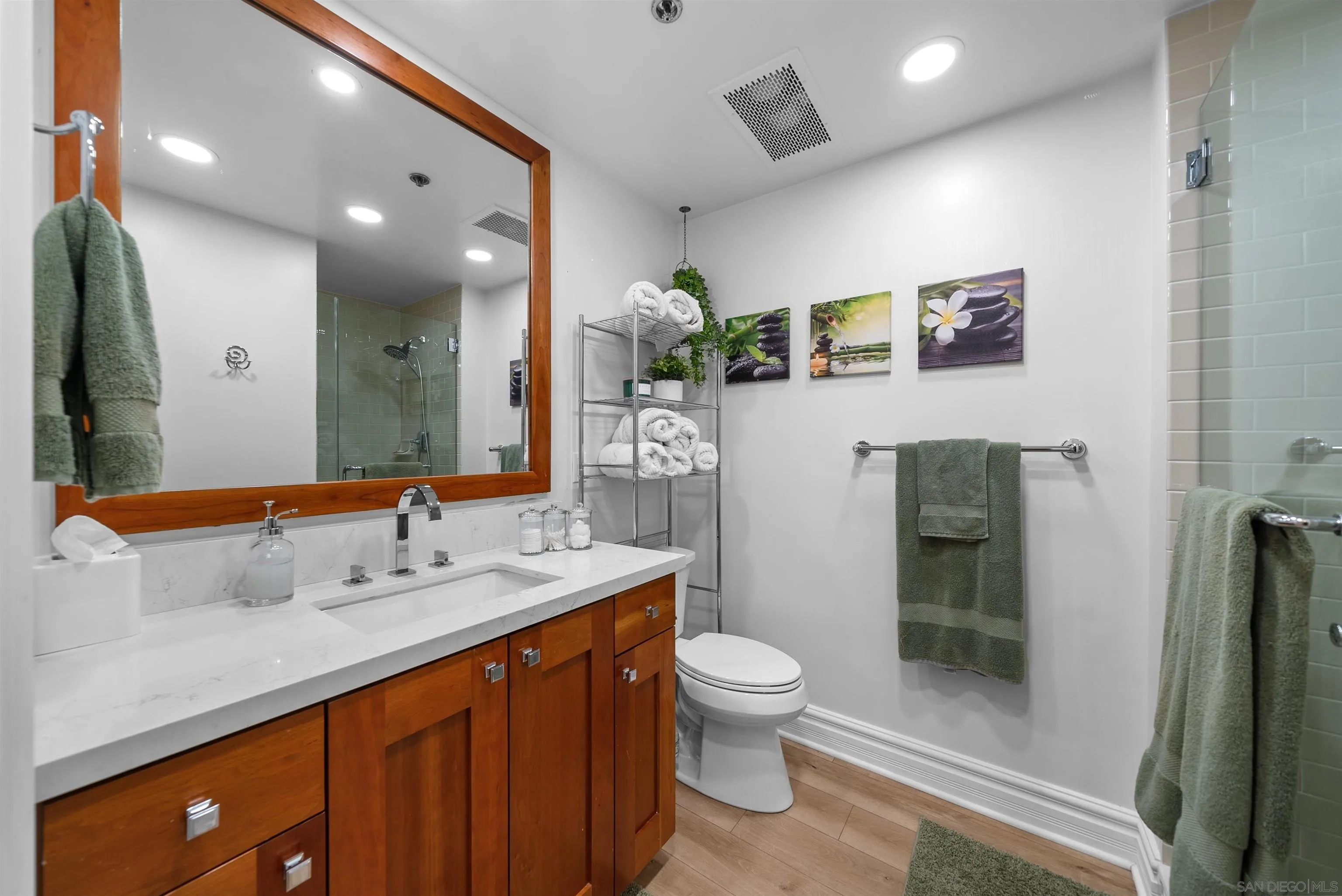 Photo #35: 260008106 Listing: Photo #35