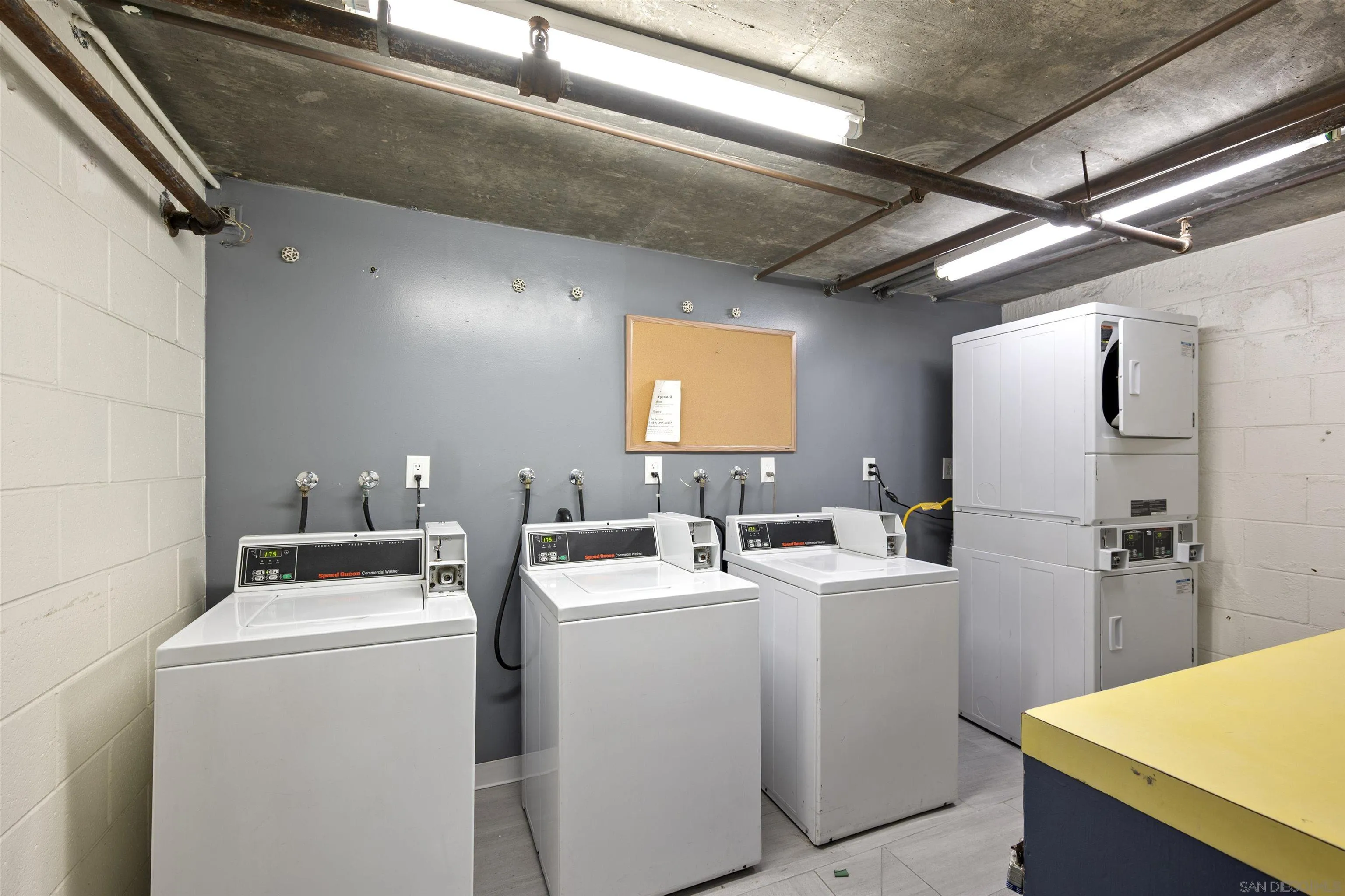 https://cdn.realtyfeed.com/cdn/127/260008107/4aa8d0f4c1d0b2323e410cd7590d44aa.webp