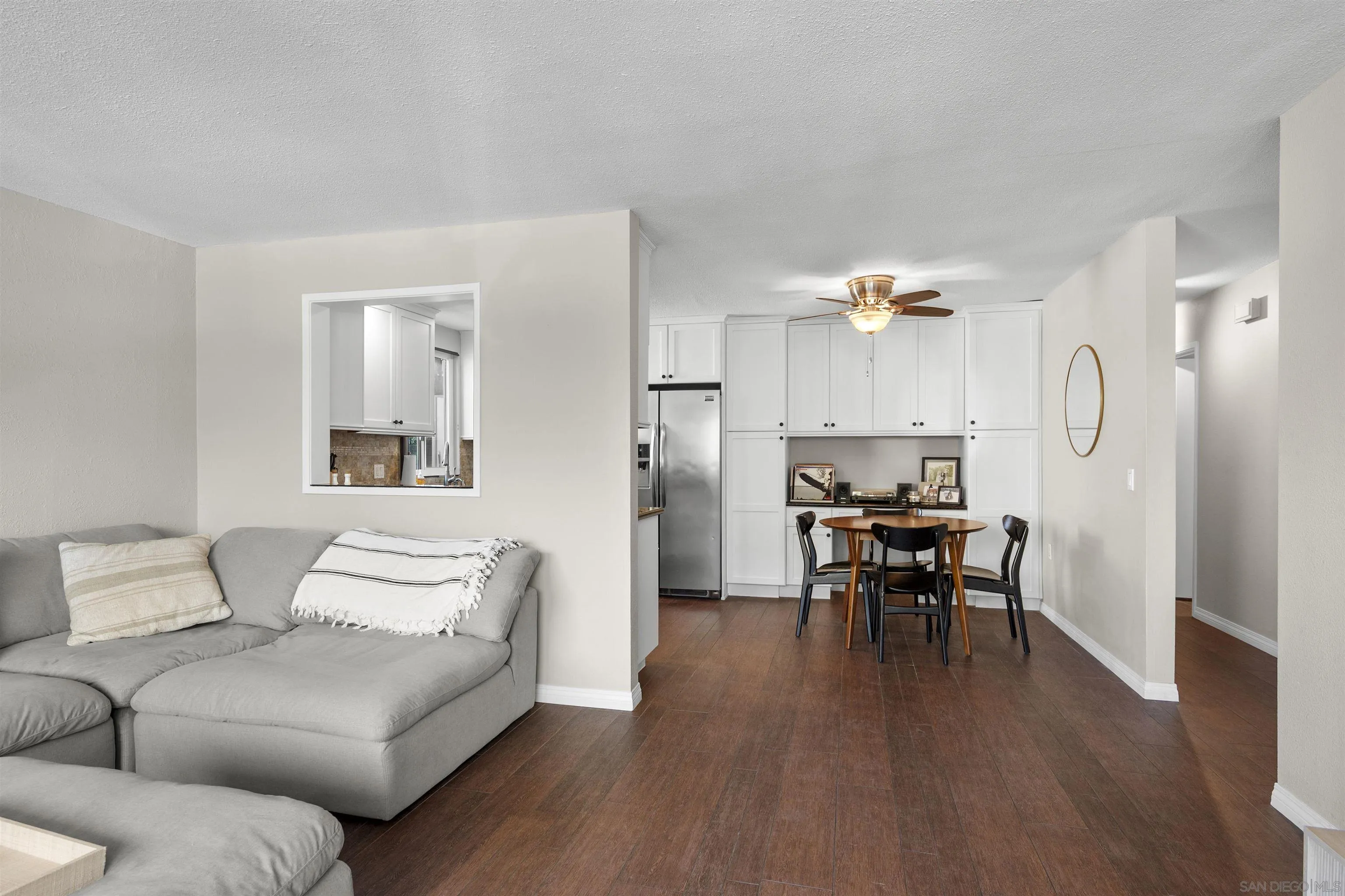 https://cdn.realtyfeed.com/cdn/127/260008107/639934bfa1e4b765c5a9128774533c2d.webp