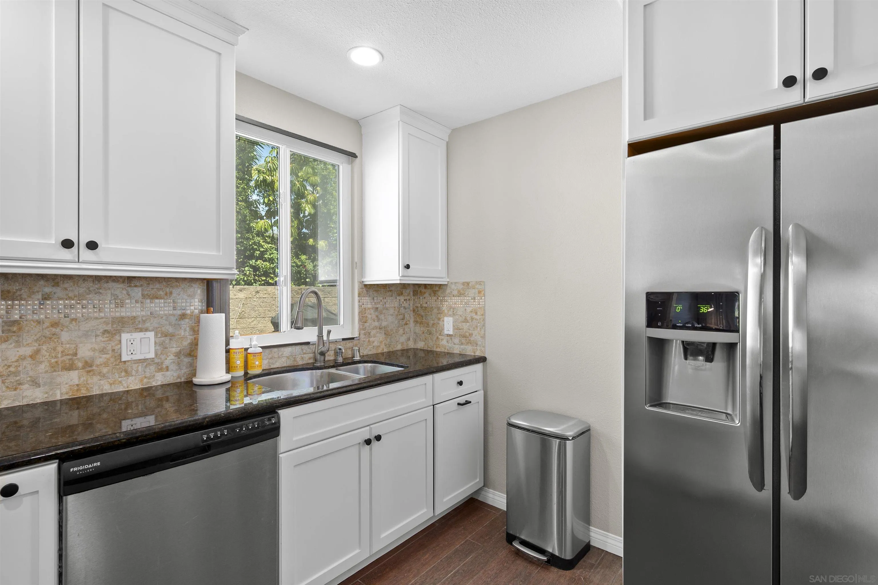 https://cdn.realtyfeed.com/cdn/127/260008107/969ebba6b747f256631ae0d6b05fee68.webp
