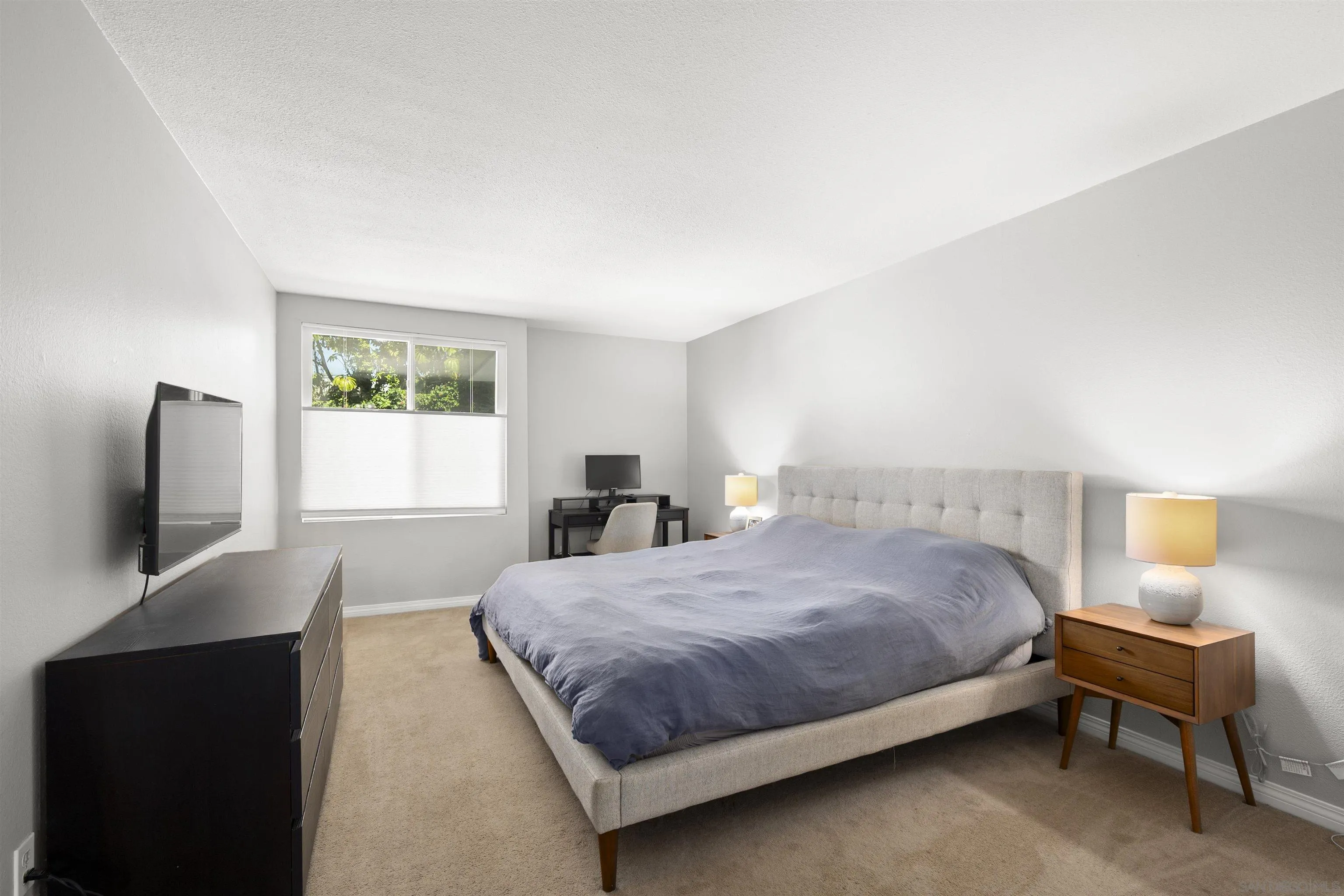 https://cdn.realtyfeed.com/cdn/127/260008107/a7b3096fe21fb601a8904ce036463fd8.webp