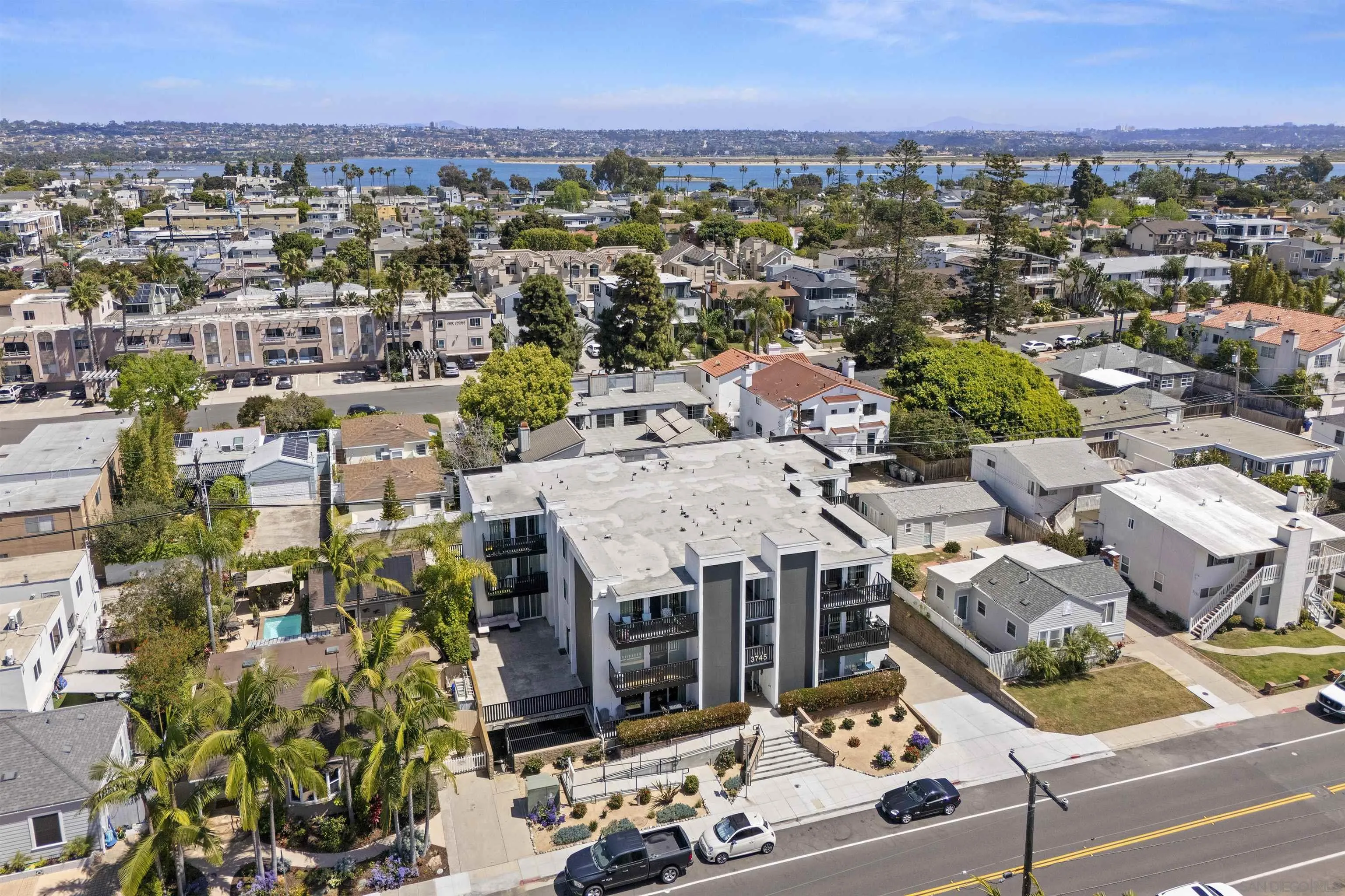 https://cdn.realtyfeed.com/cdn/127/260008107/e500660134113a39ed0b21ac89189ff8.webp