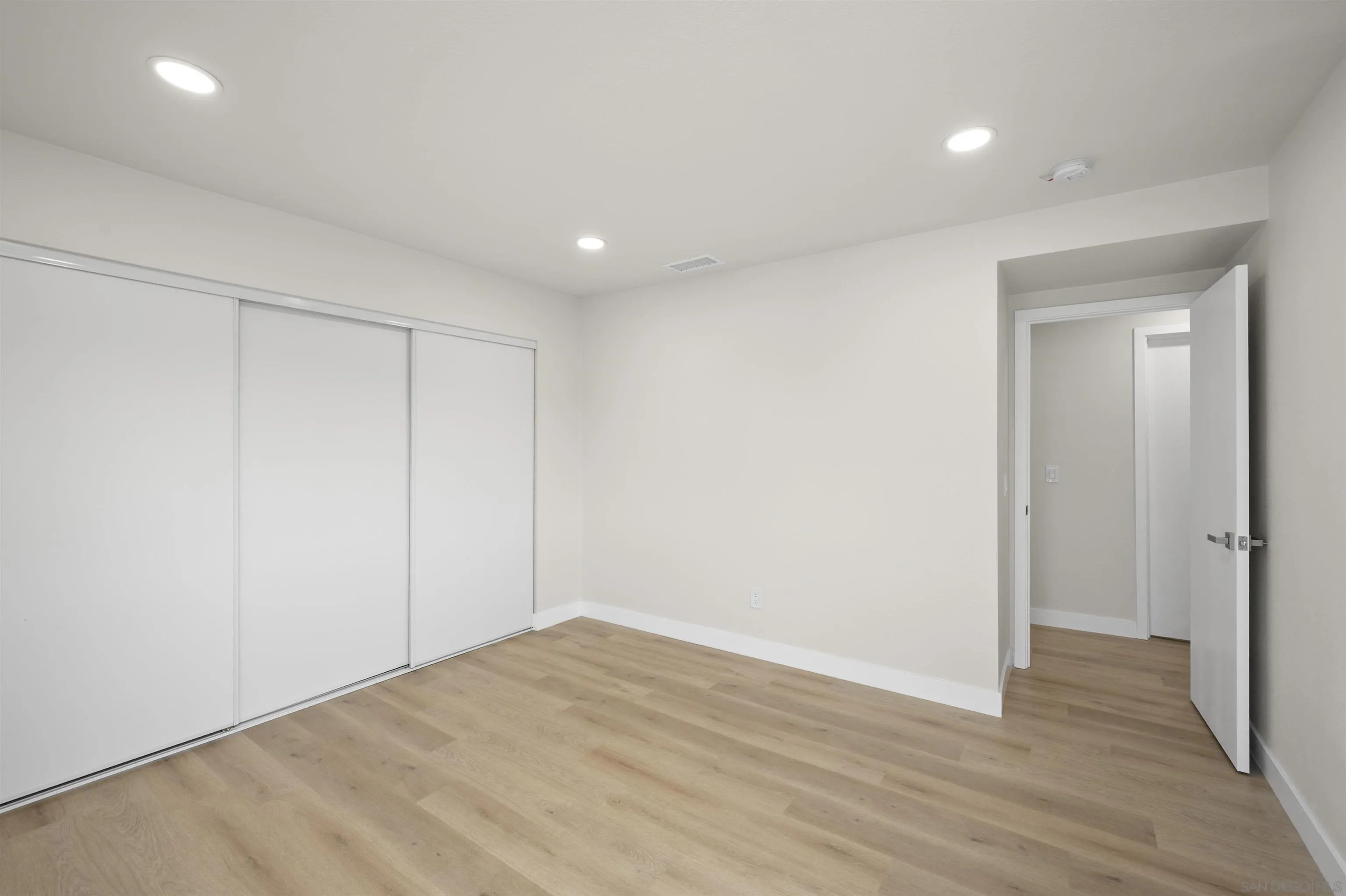 Photo #30: 260008108 Listing: Photo #30