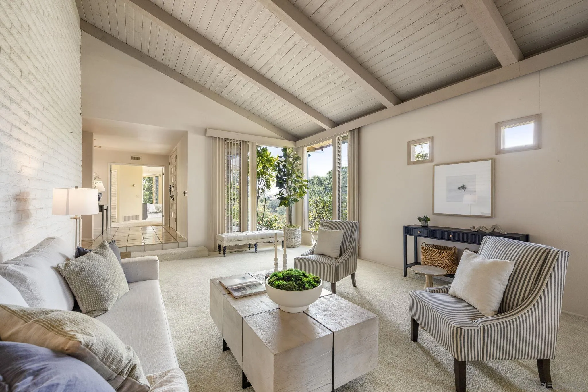 https://cdn.realtyfeed.com/cdn/127/260008109/161fa02a6f67e311b8d49106586805d5.webp