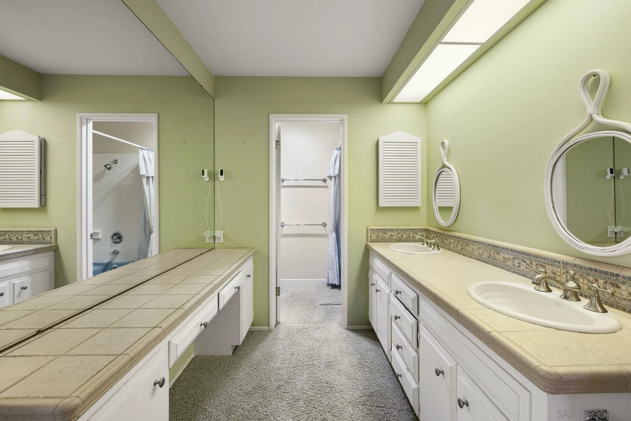 https://cdn.realtyfeed.com/cdn/127/260008109/2b4ffb5015bf4550c771f8939e77be3b.webp