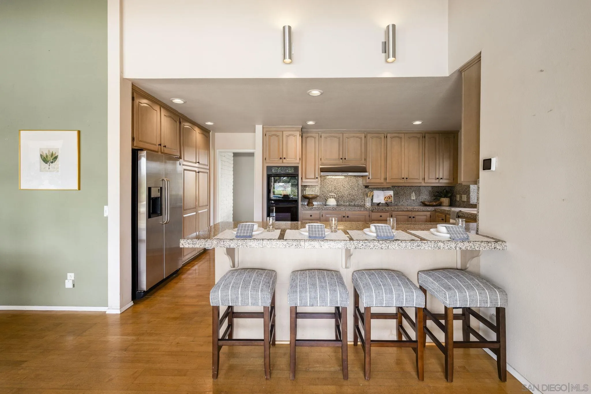 https://cdn.realtyfeed.com/cdn/127/260008109/351e685ec15ff648e181c06d145d09ad.webp