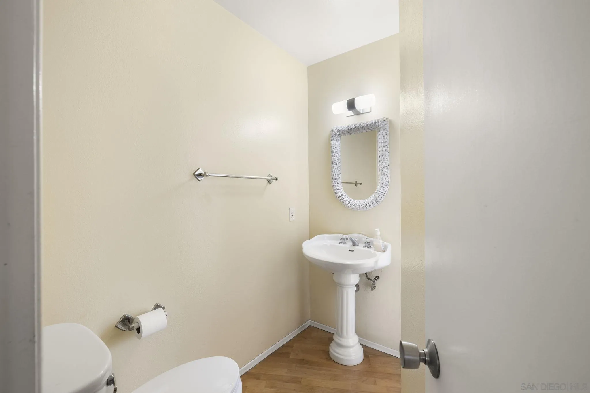 https://cdn.realtyfeed.com/cdn/127/260008109/719f59b882a523844e456d3944fe8390.webp