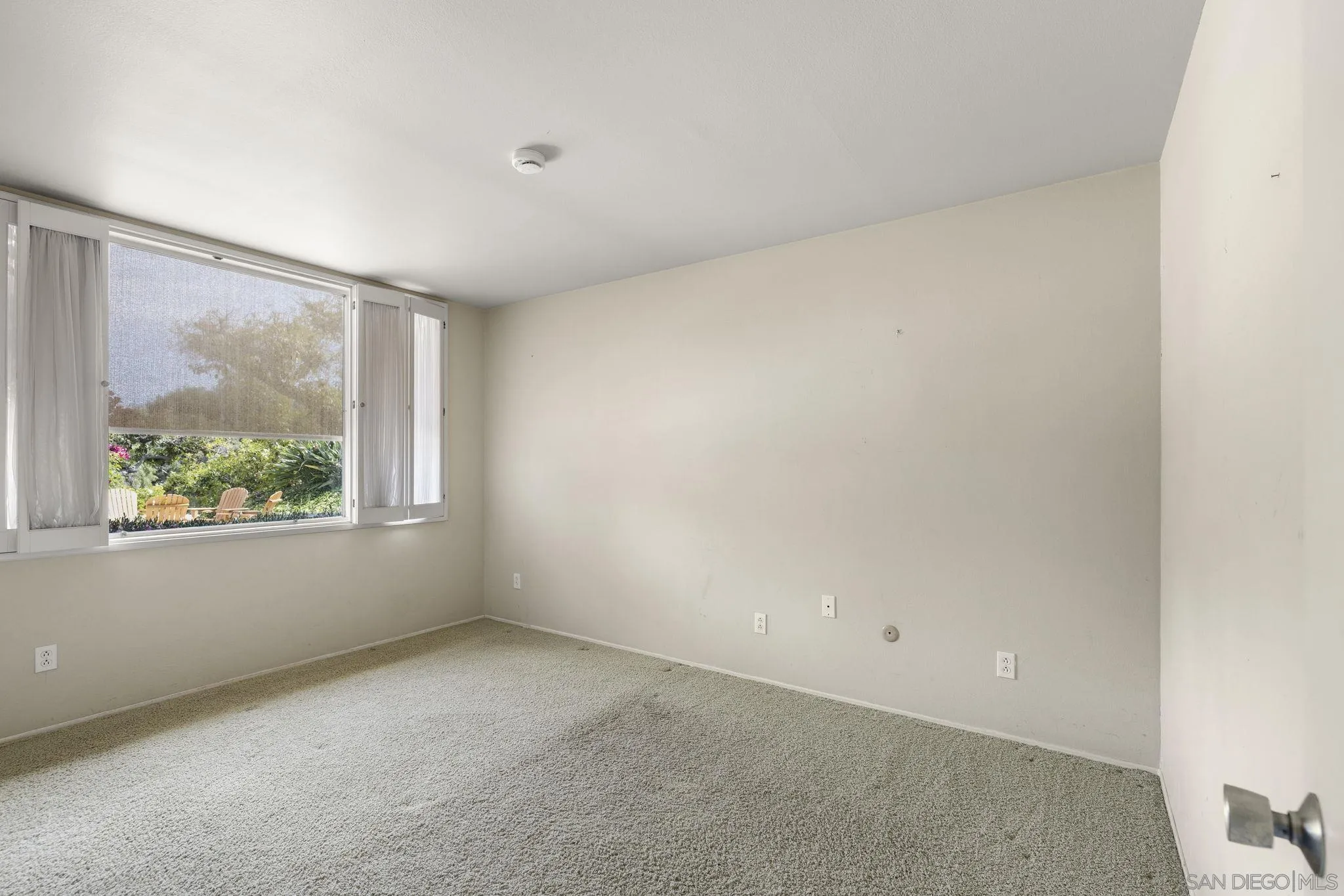 https://cdn.realtyfeed.com/cdn/127/260008109/98ee07f3451123f980af208c1370518c.webp