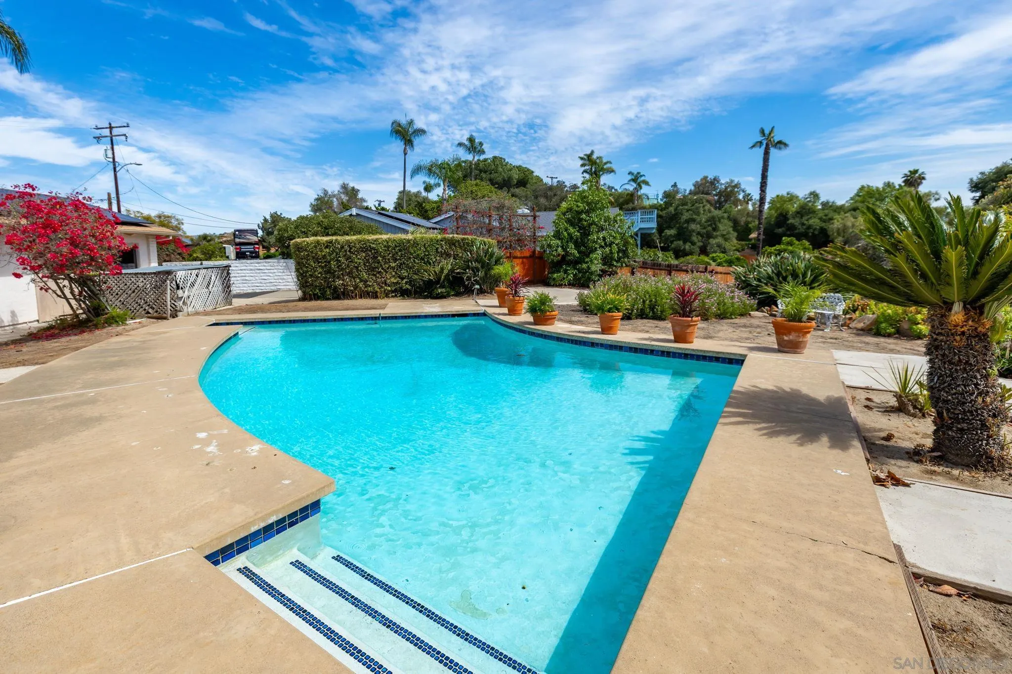 https://cdn.realtyfeed.com/cdn/127/260008109/c9277144e151a6333c2cf4da912e4c65.webp