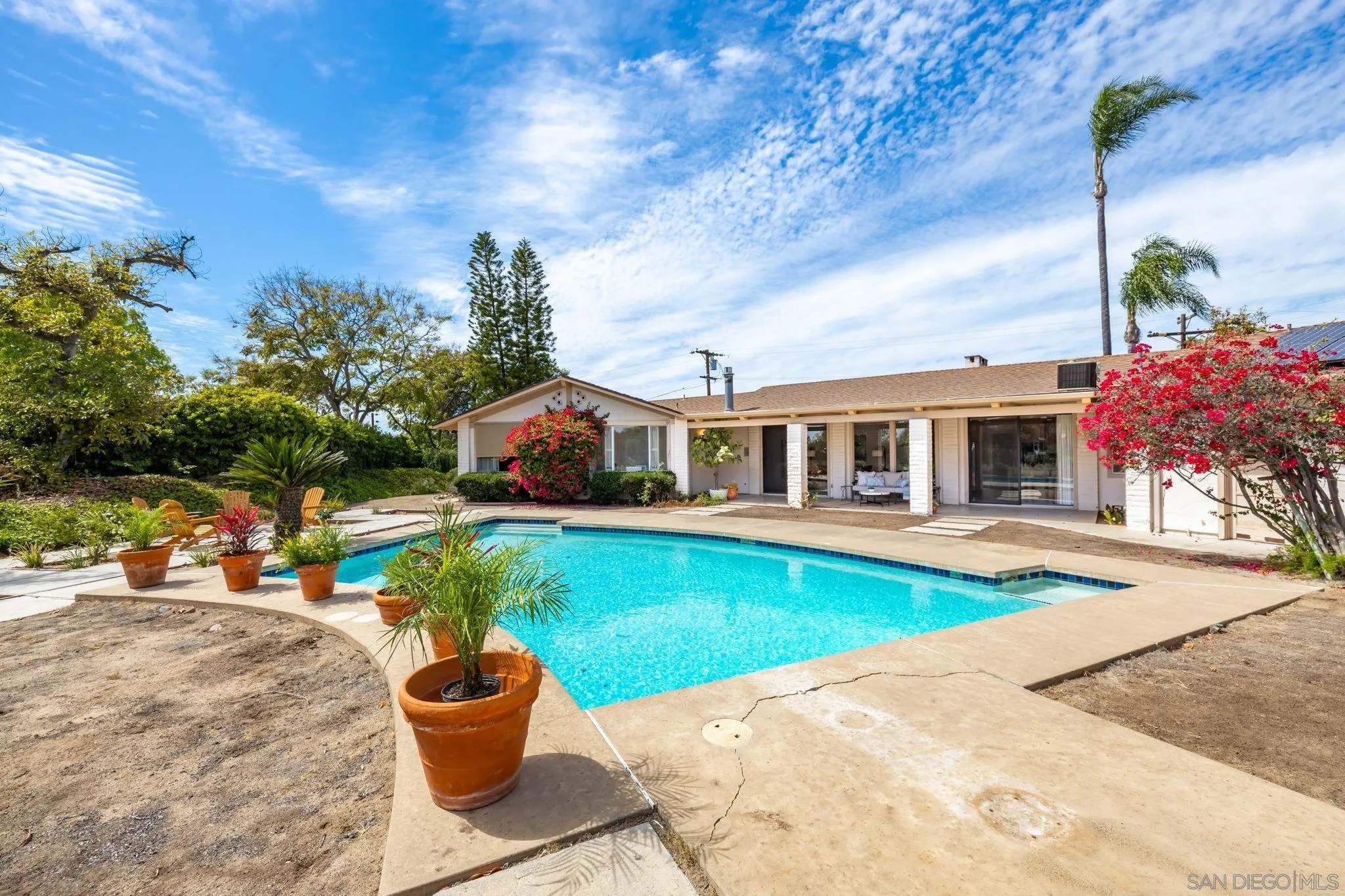 https://cdn.realtyfeed.com/cdn/127/260008109/d2766c8470053b9bd1f0cde27e488cfa.webp