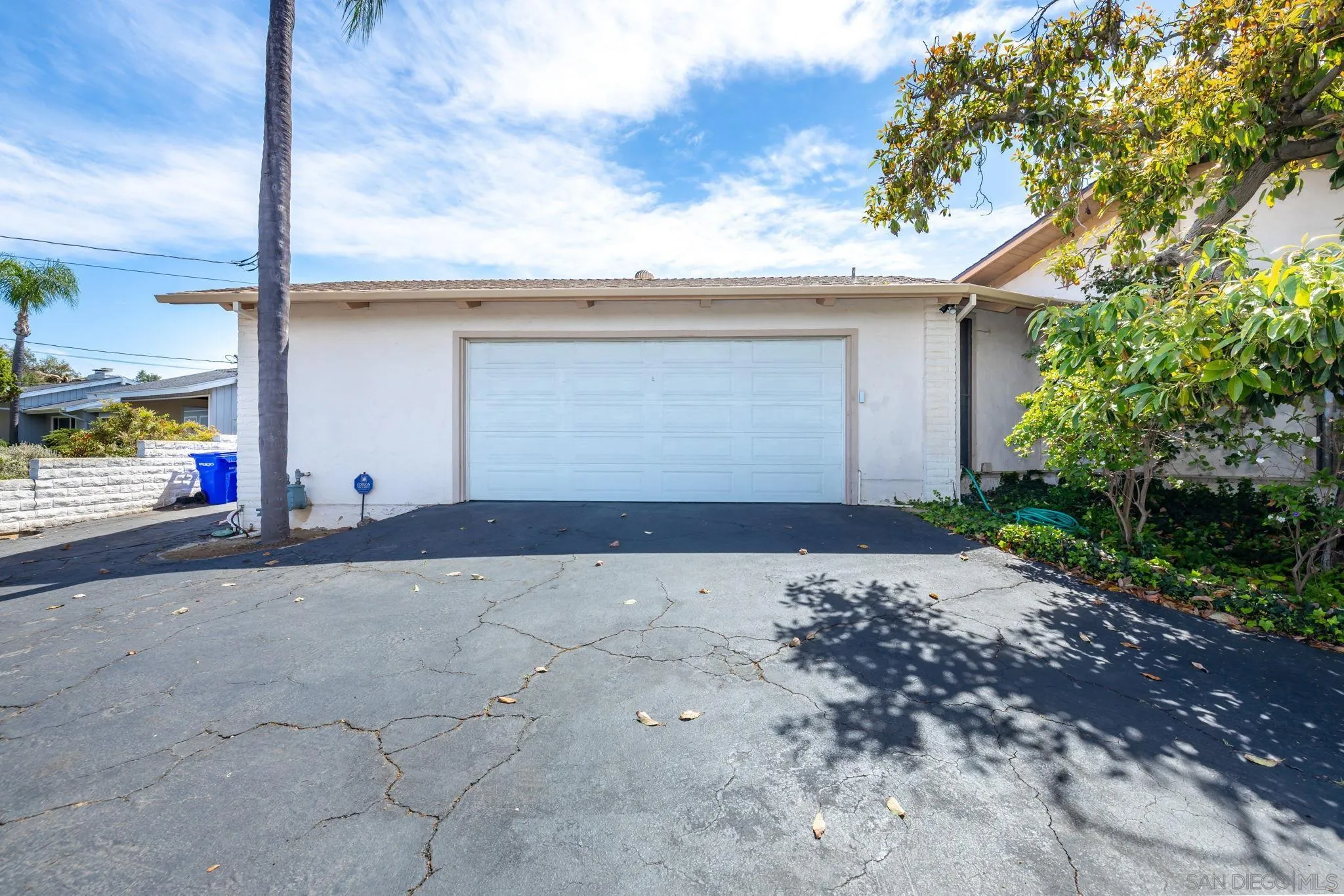 https://cdn.realtyfeed.com/cdn/127/260008109/ed082fd532b194b85873a4f744fa5f49.webp