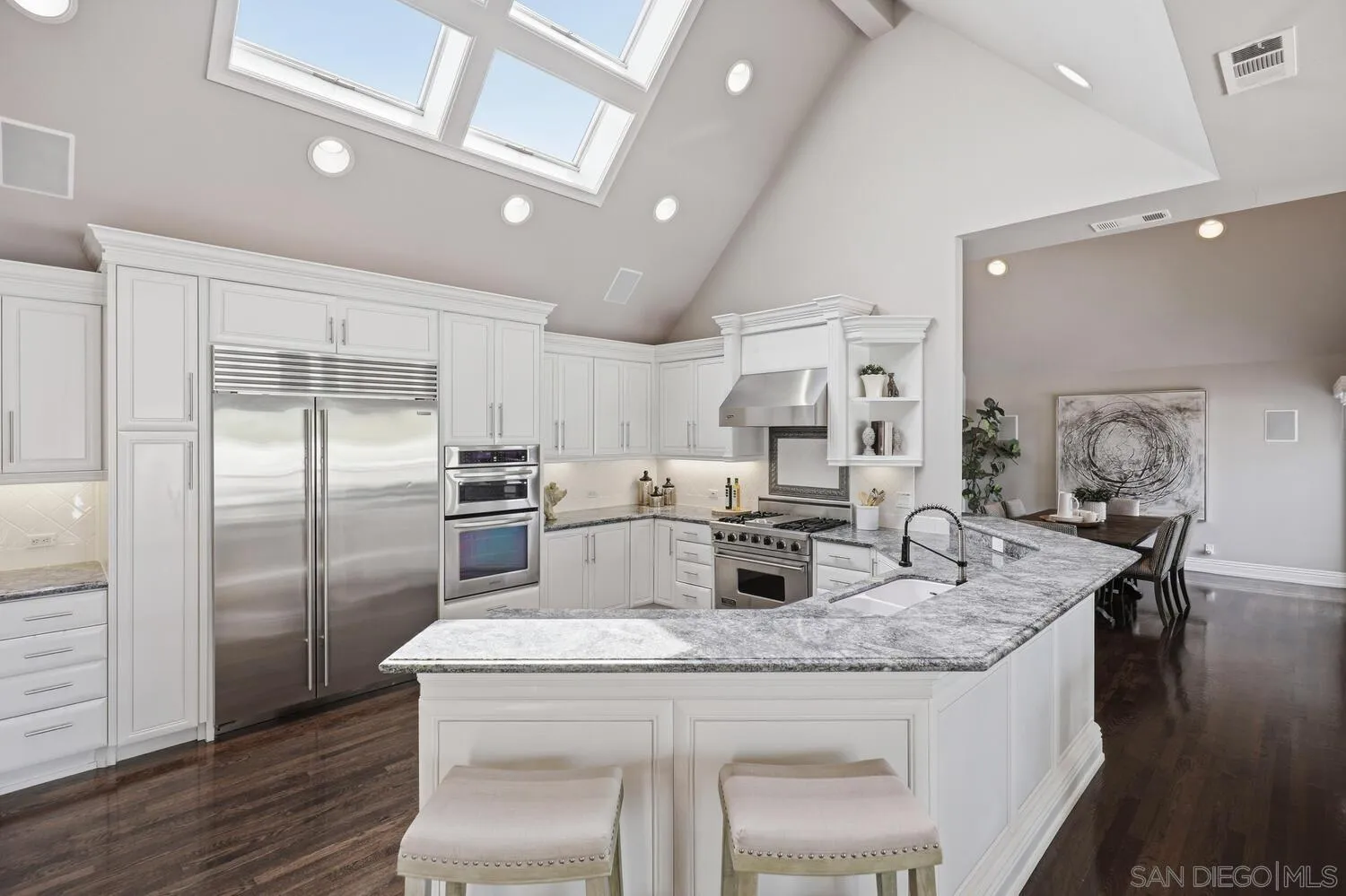 https://cdn.realtyfeed.com/cdn/127/260008111/155af76742452b39994165a92fe39241.webp