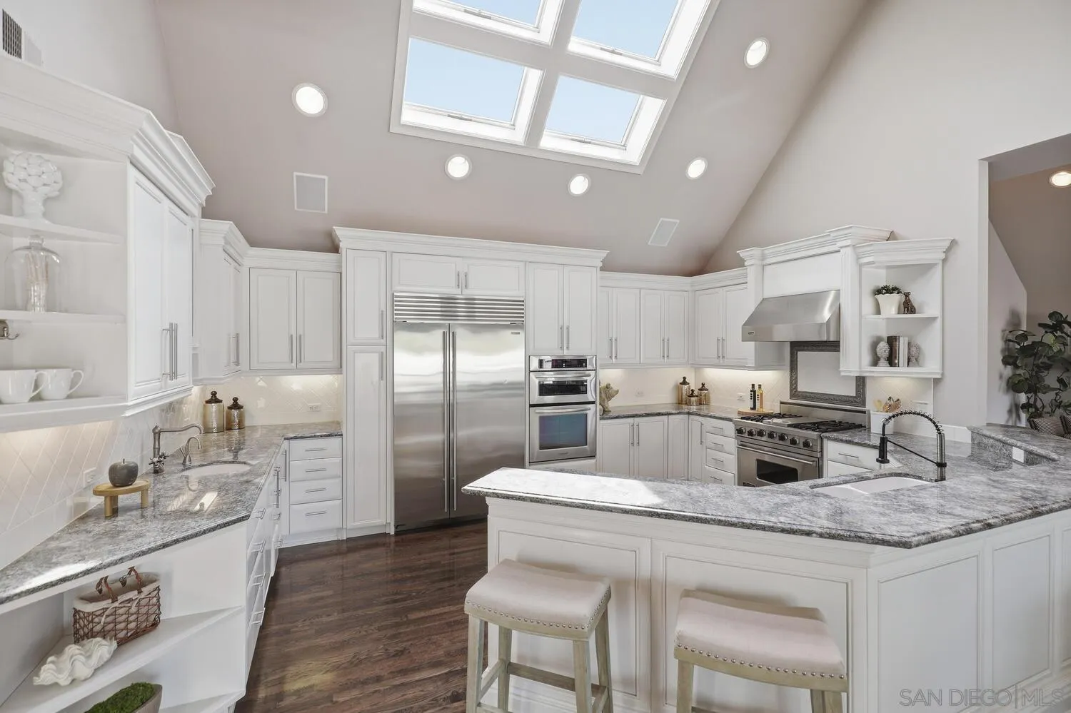 https://cdn.realtyfeed.com/cdn/127/260008111/5044c0c498b84f83634aa0ba2045f6d3.webp