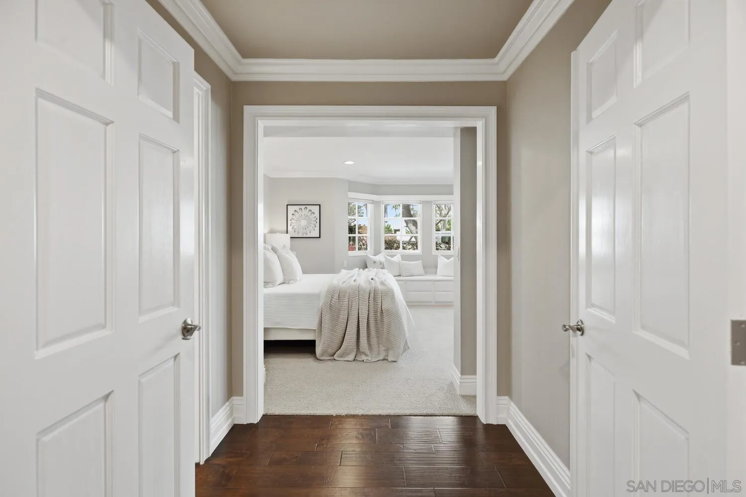 https://cdn.realtyfeed.com/cdn/127/260008111/8d0fe40321bd47e1cd518e1bdb93df1b.webp