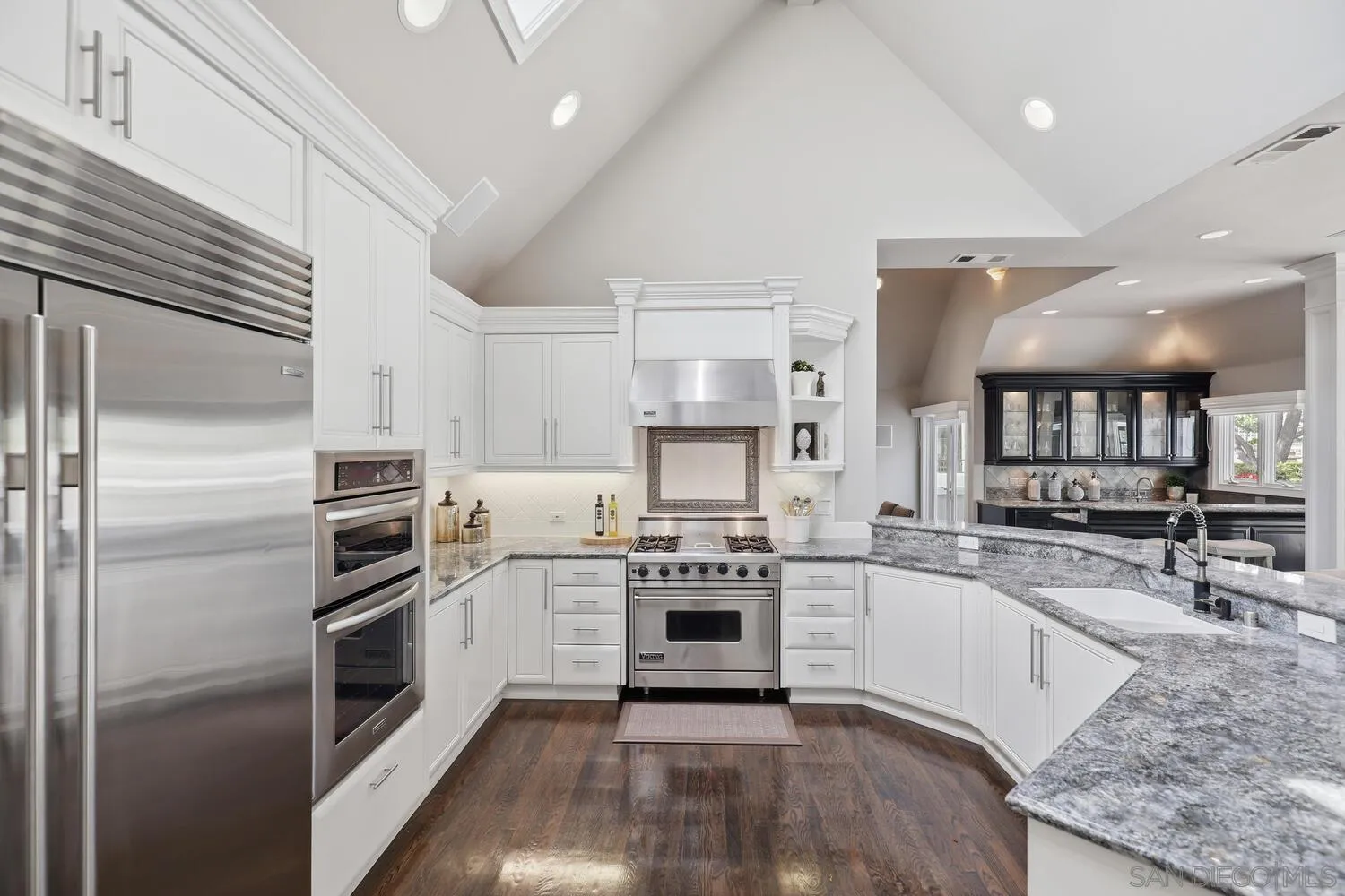 https://cdn.realtyfeed.com/cdn/127/260008111/943920157bc4d91d0c7015d88a4a56cf.webp