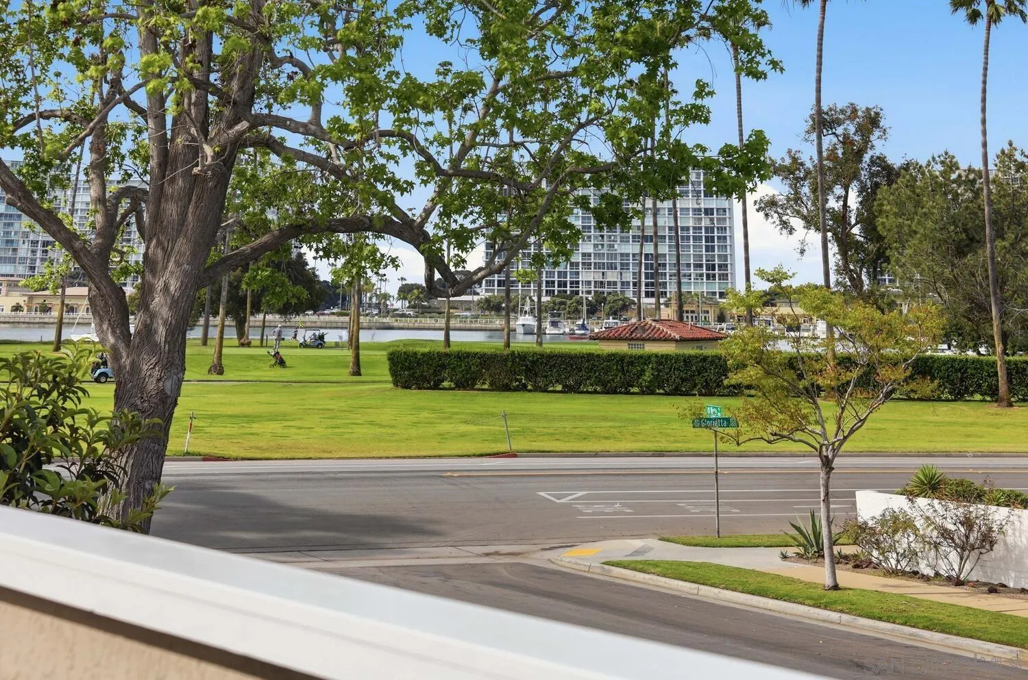 https://cdn.realtyfeed.com/cdn/127/260008111/e86f9d0f9e64a2fad19a9c52f8ddfe4a.webp