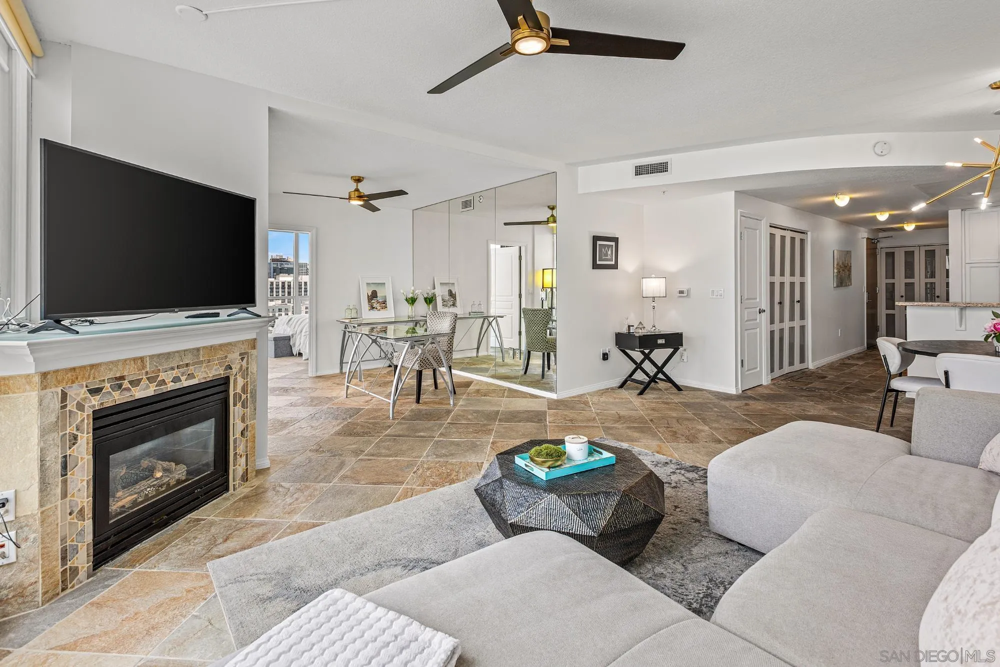 Photo #3: 260008113 Listing: Photo #3