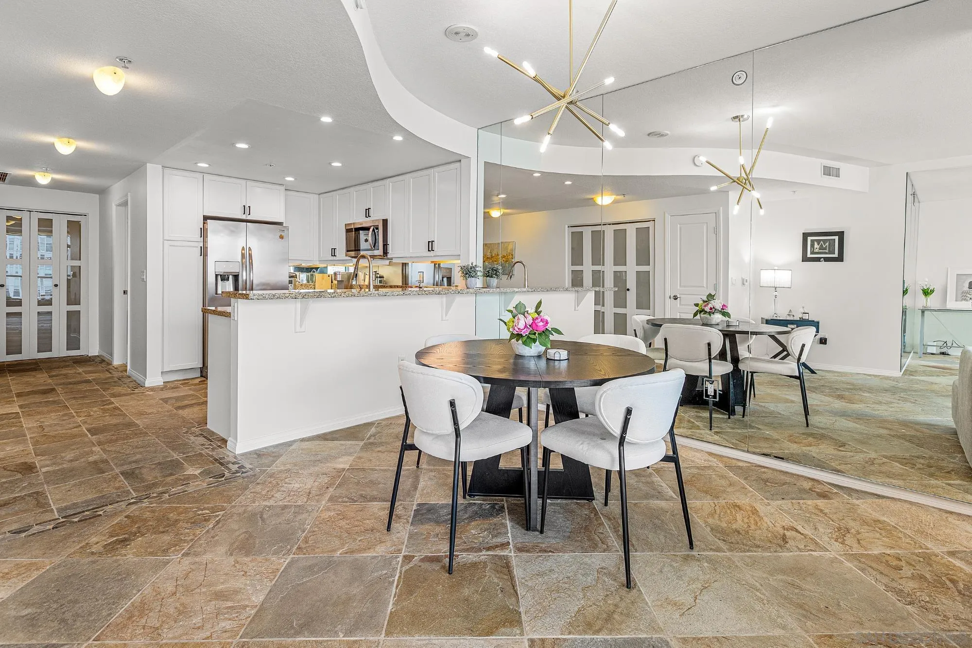 Photo #5: 260008113 Listing: Photo #5