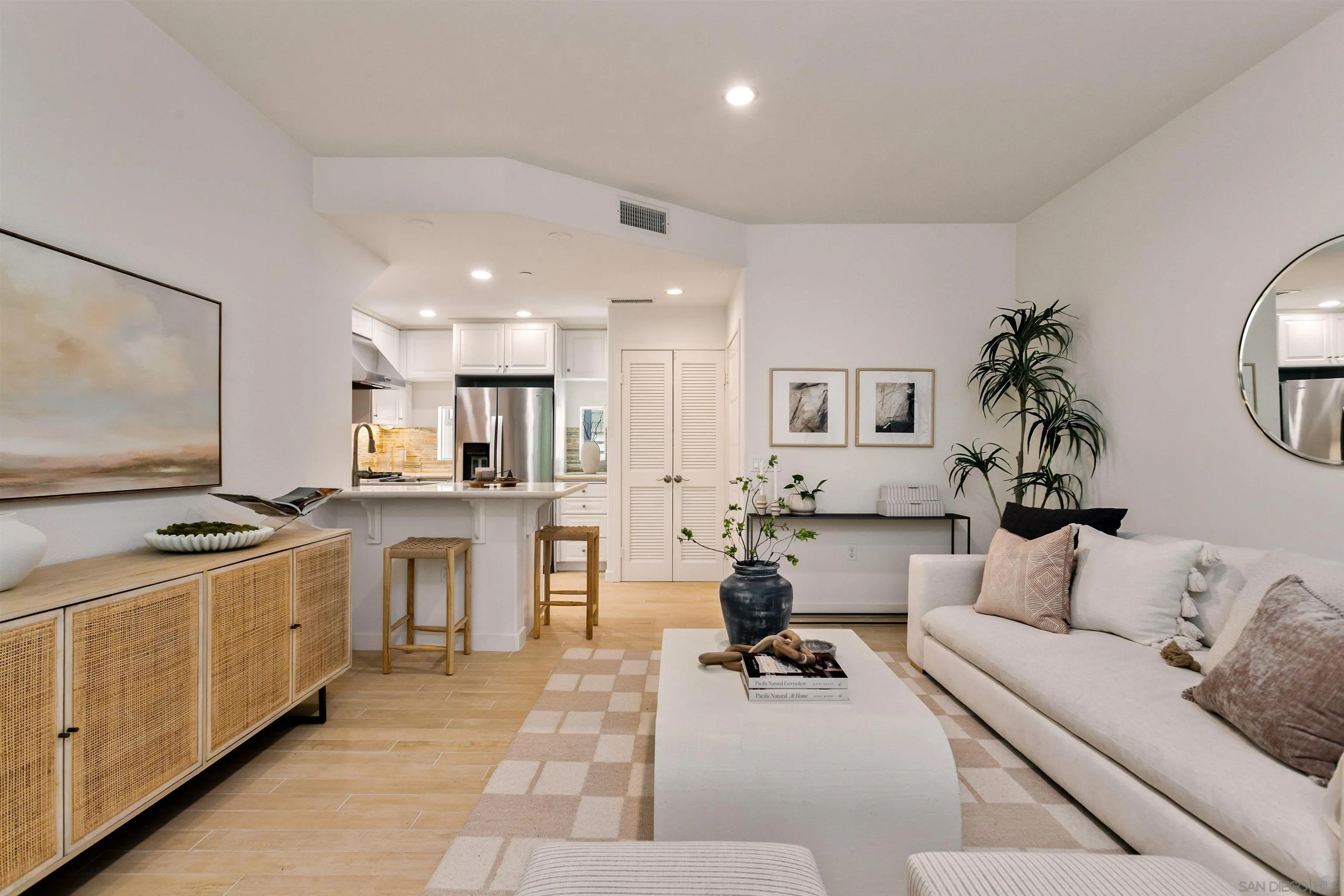 Photo #5: 260008115 Listing: Photo #5