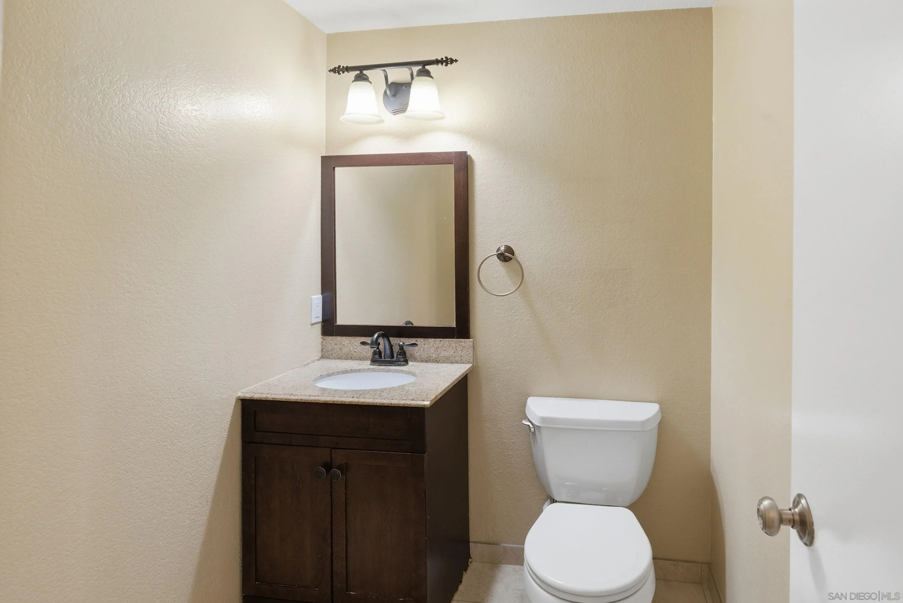 Photo #13: 260008117 Listing: Photo #13