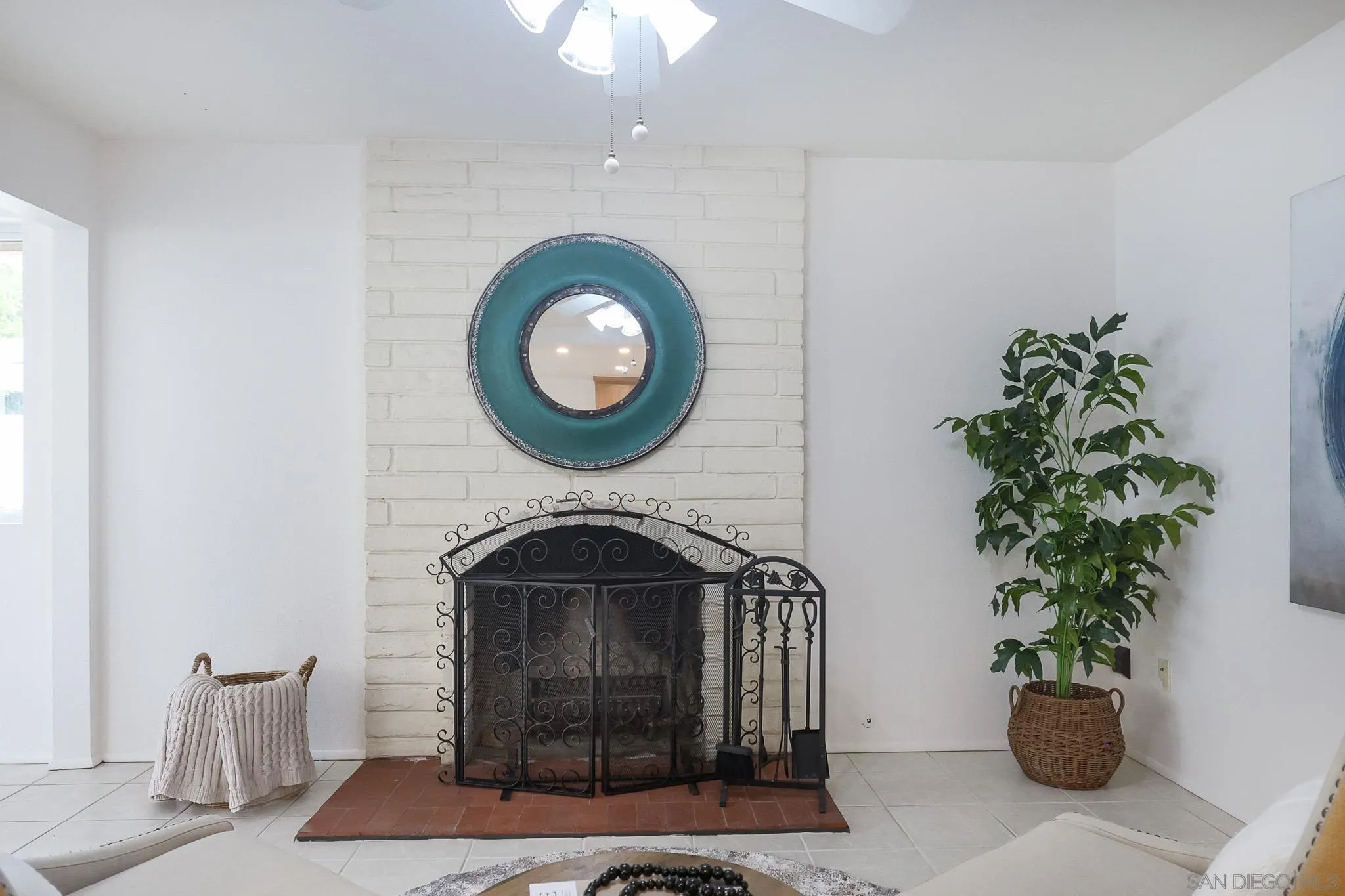 https://cdn.realtyfeed.com/cdn/127/260008118/5b0fe44d108f399f0fa9c534b4450044.webp