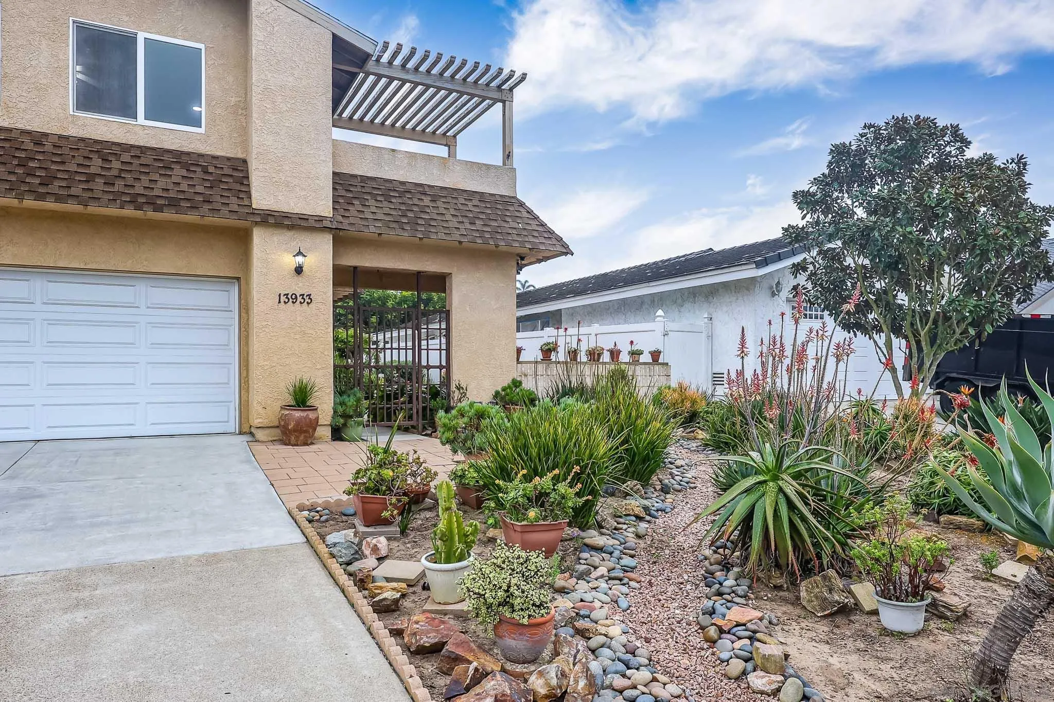 https://cdn.realtyfeed.com/cdn/127/260008118/66704f61b39b8f12753d42ccea0bbadf.webp