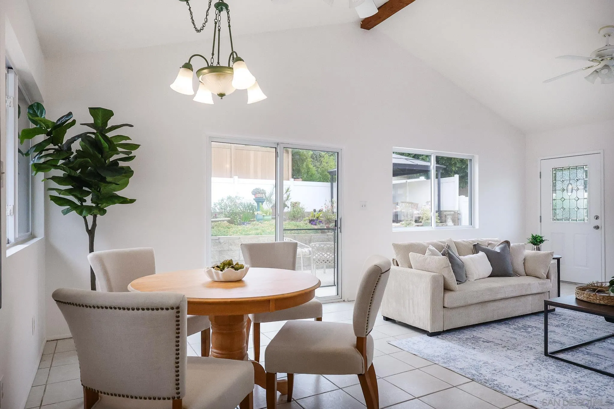 https://cdn.realtyfeed.com/cdn/127/260008118/80c941c5018048f15c83e059defc54fa.webp